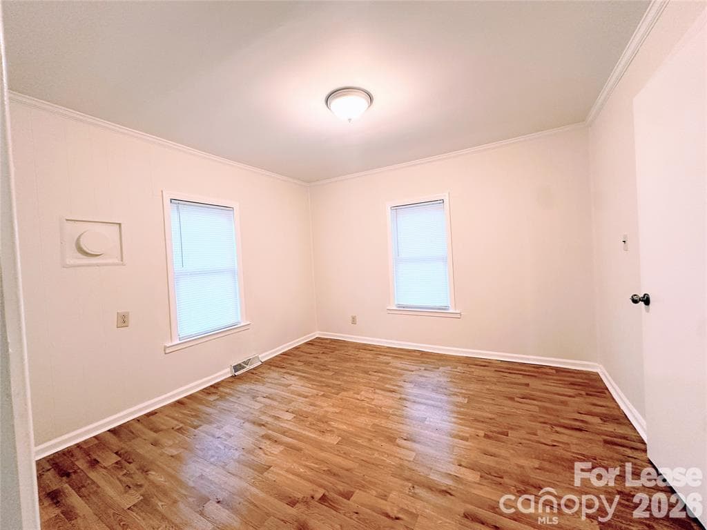 Single Family Residence at 120 Charlwood Drive, Gastonia, photo 5 of 13