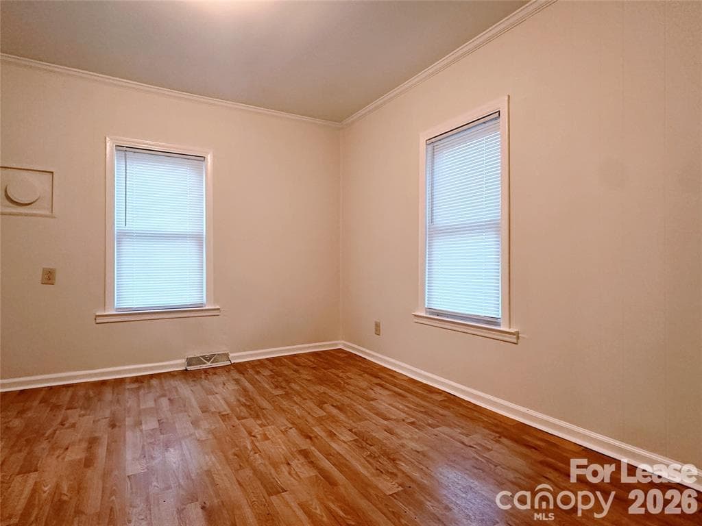 Single Family Residence at 120 Charlwood Drive, Gastonia, photo 6 of 13