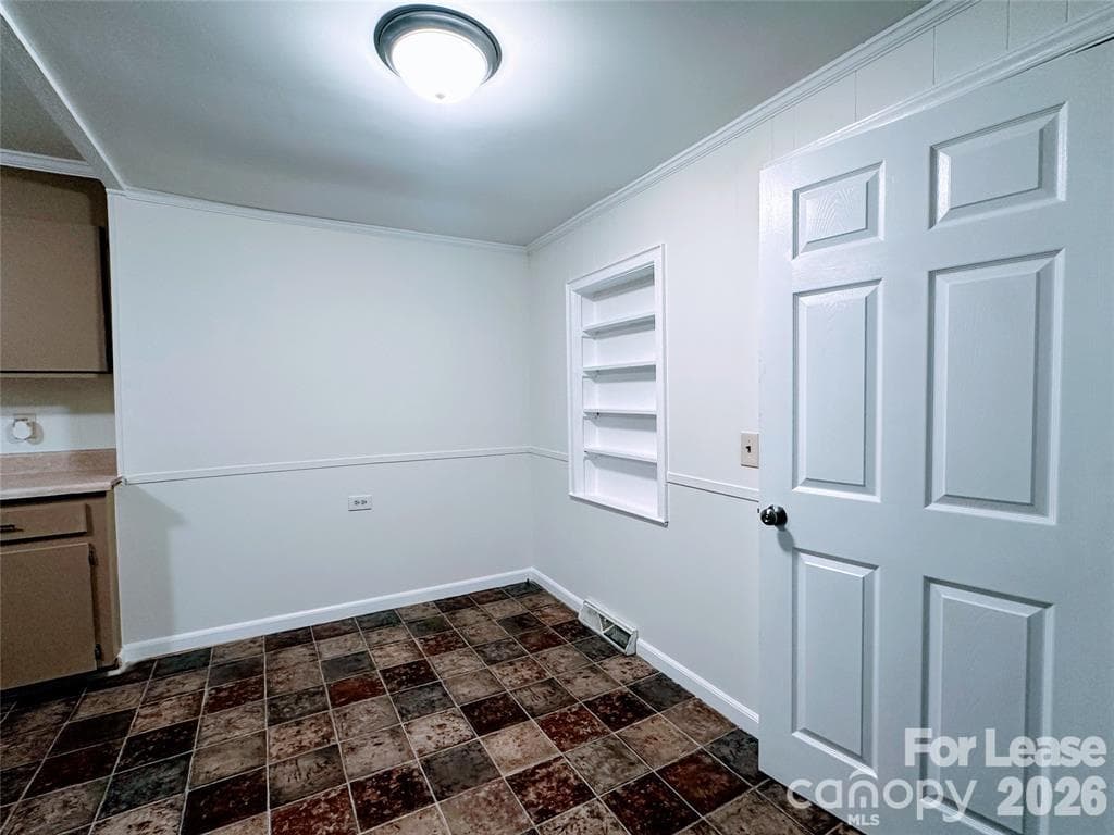 Single Family Residence at 120 Charlwood Drive, Gastonia, photo 8 of 13