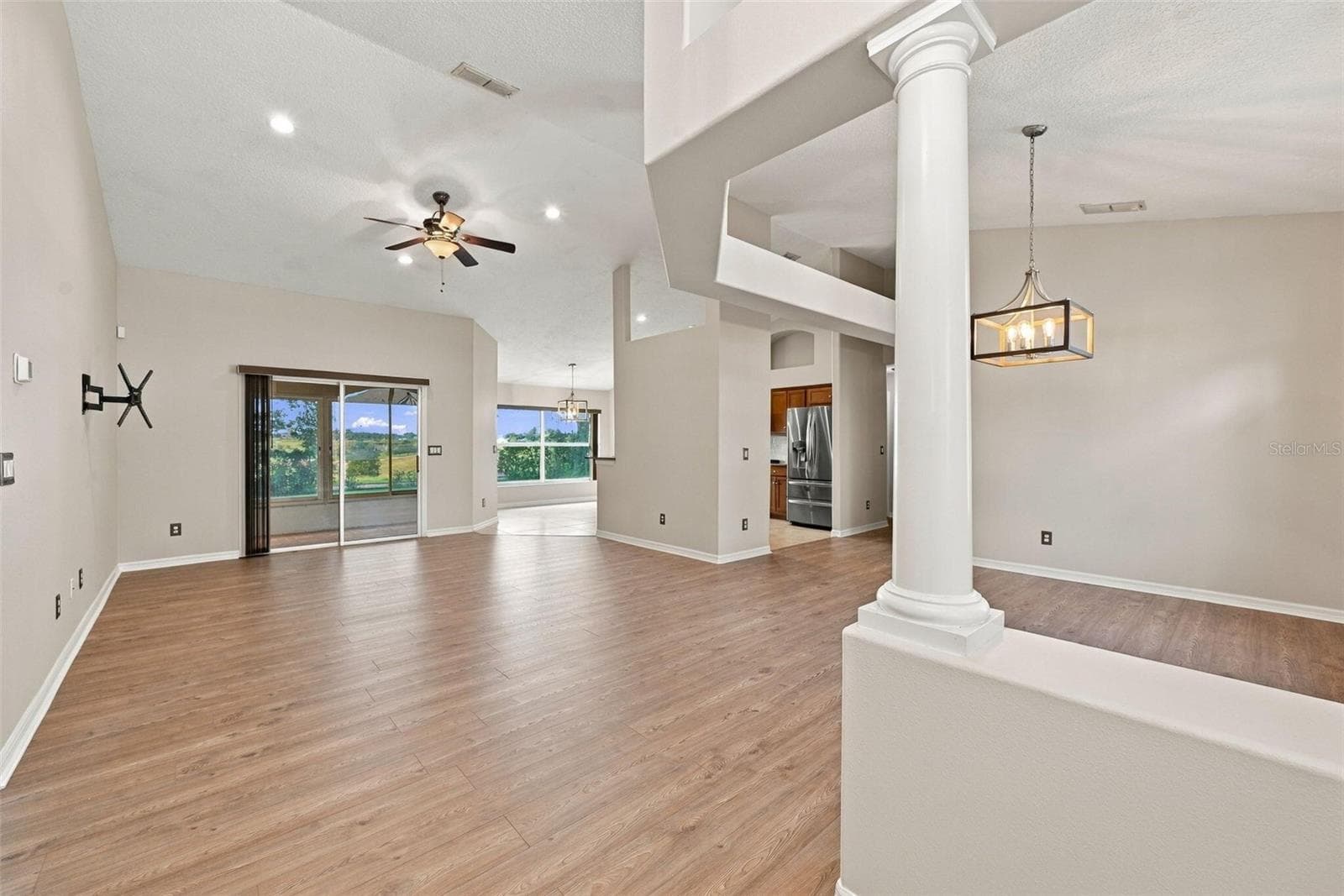 Single Family Residence at 1071 PRINCETON DR, CLERMONT, photo 4 of 30