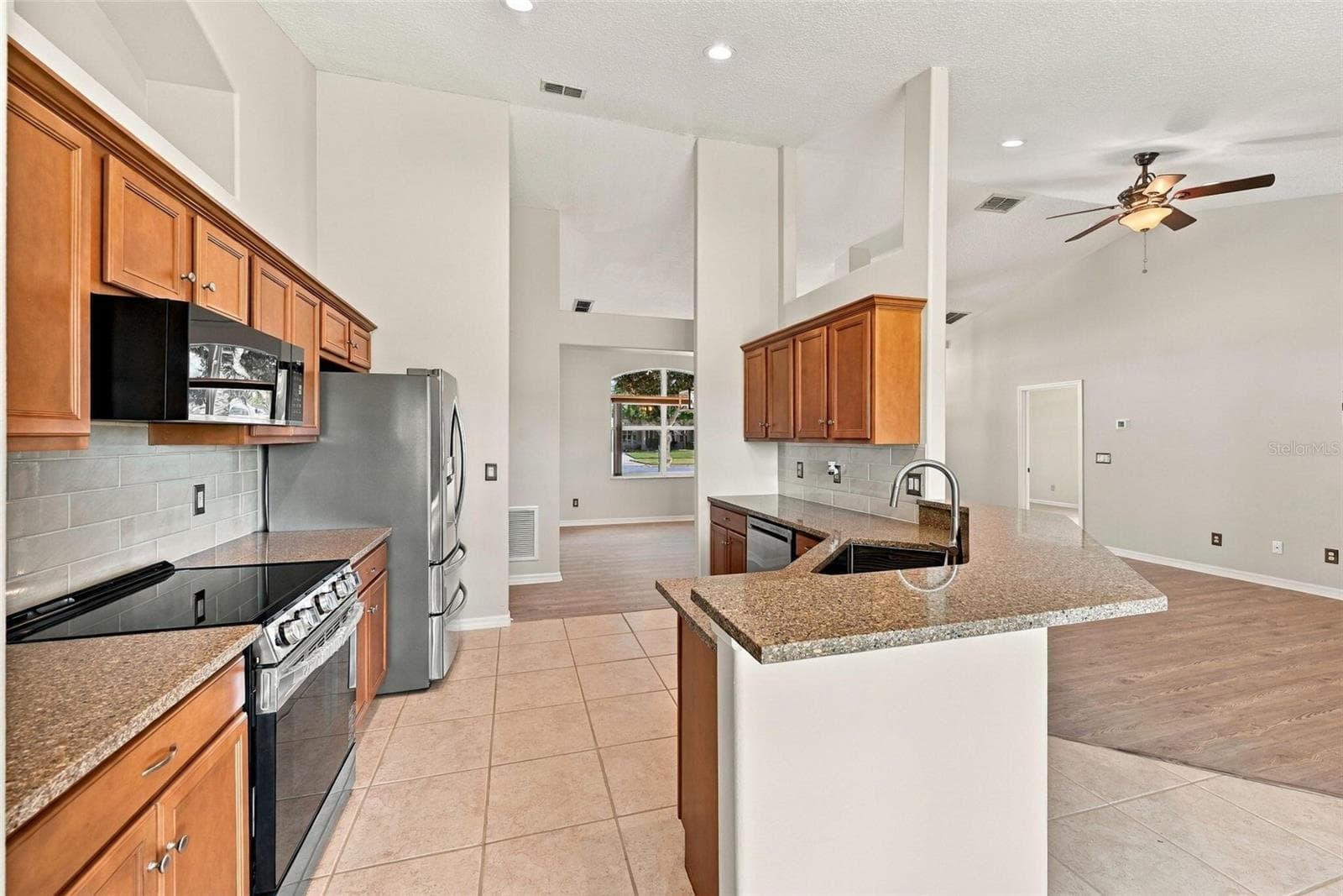 Single Family Residence at 1071 PRINCETON DR, CLERMONT, photo 10 of 30
