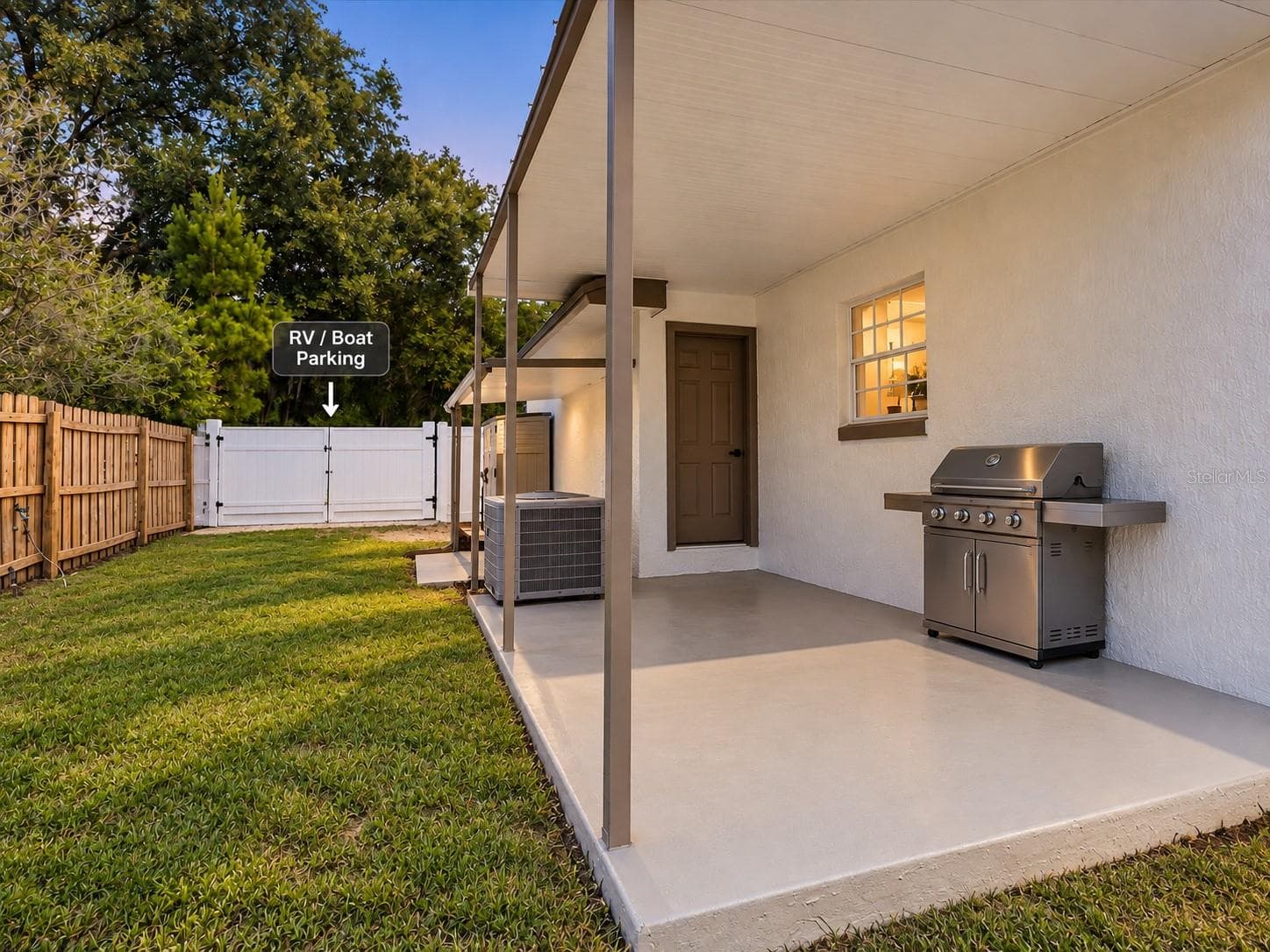 Single Family Residence at 505 LAKE CHARM DR, OVIEDO, photo 52 of 70