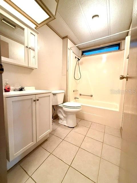 Guest bathroom - 1837 COCO PLUM ST NE, PALM BAY
