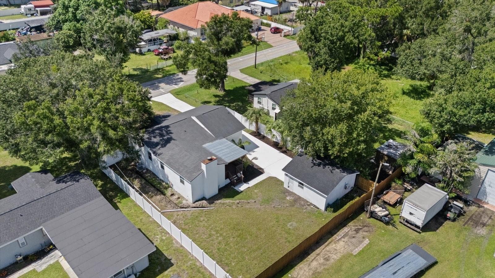 Single Family Residence at 6403 ELLIOT DR, TAMPA, photo 49 of 55