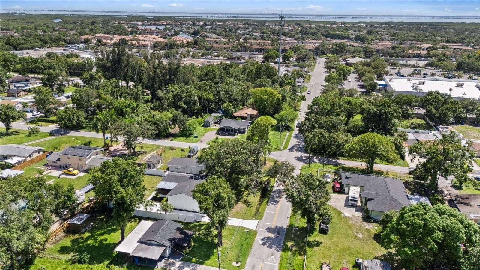 Single Family Residence at 6403 ELLIOT DR, TAMPA, photo 50 of 55