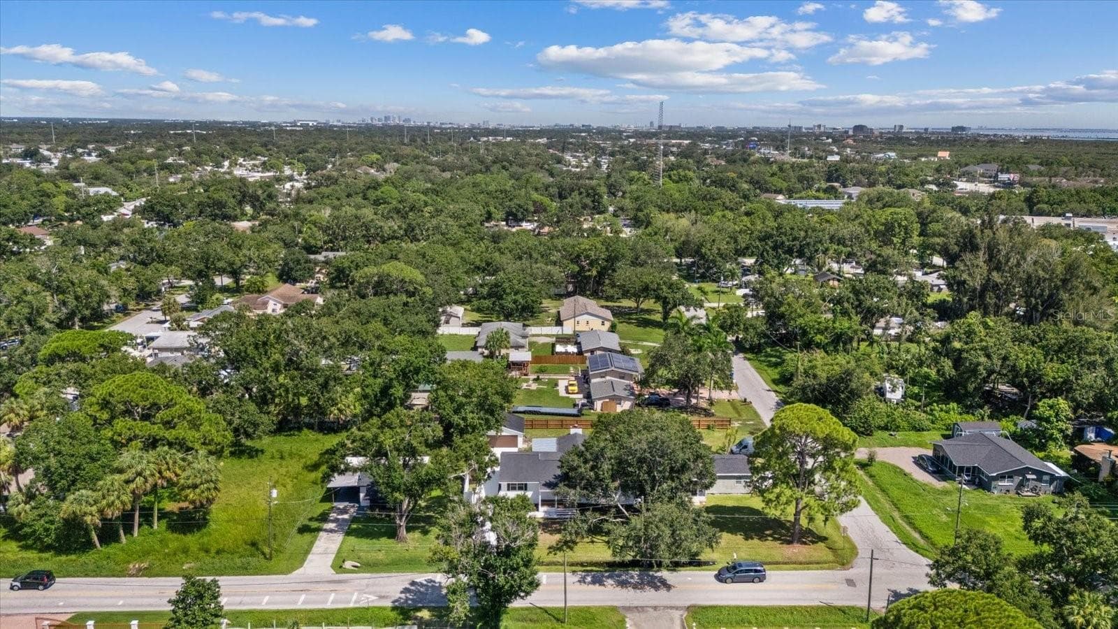 Single Family Residence at 6403 ELLIOT DR, TAMPA, photo 51 of 55
