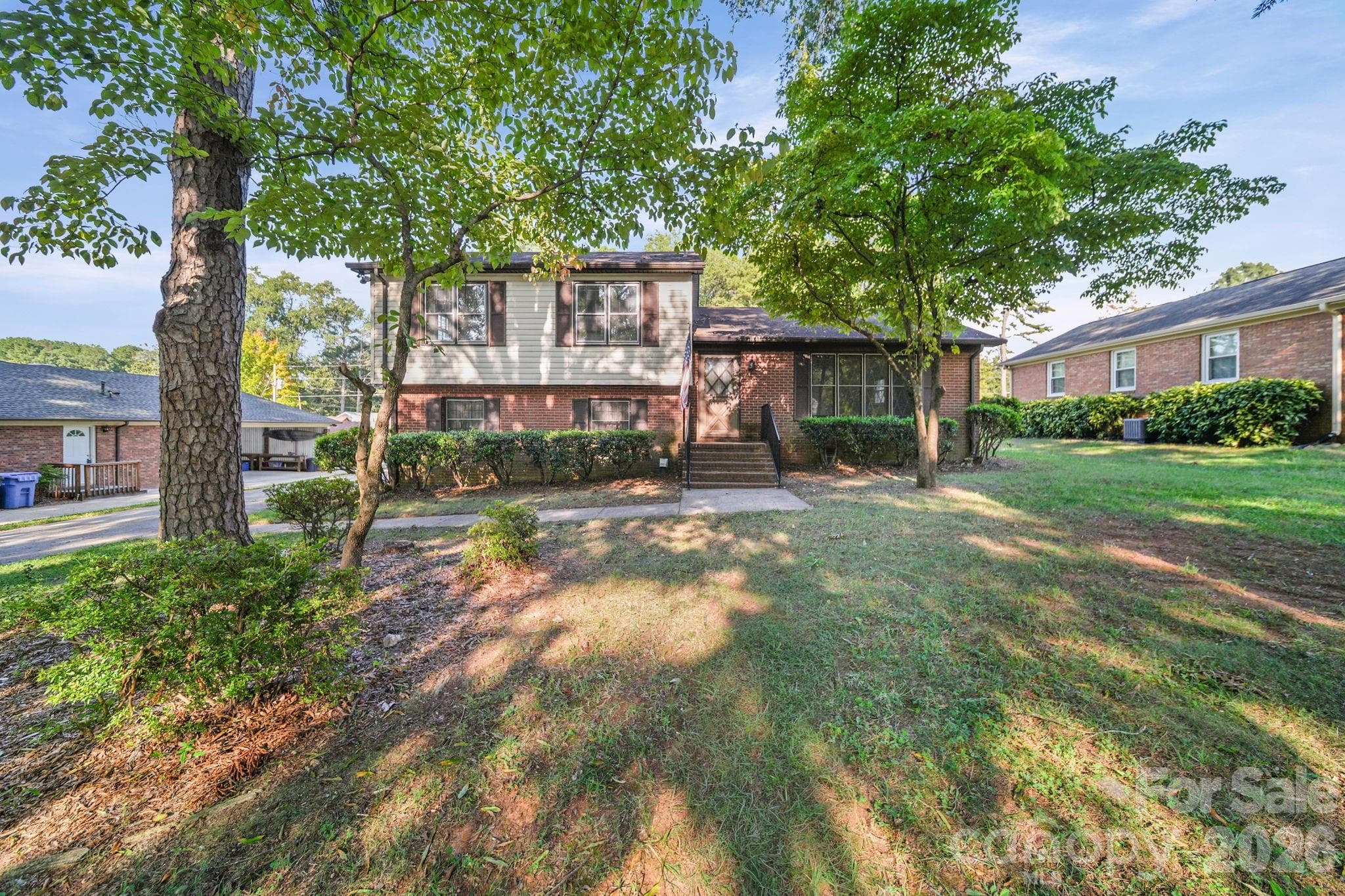 Single Family Residence at 13519 Four Oaks Lane, Matthews, photo 8 of 28