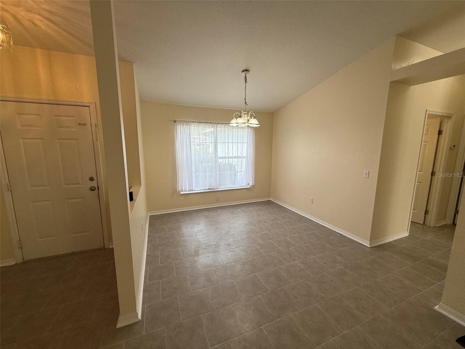 DINING AREA - 5704 PECAN RD, OCALA