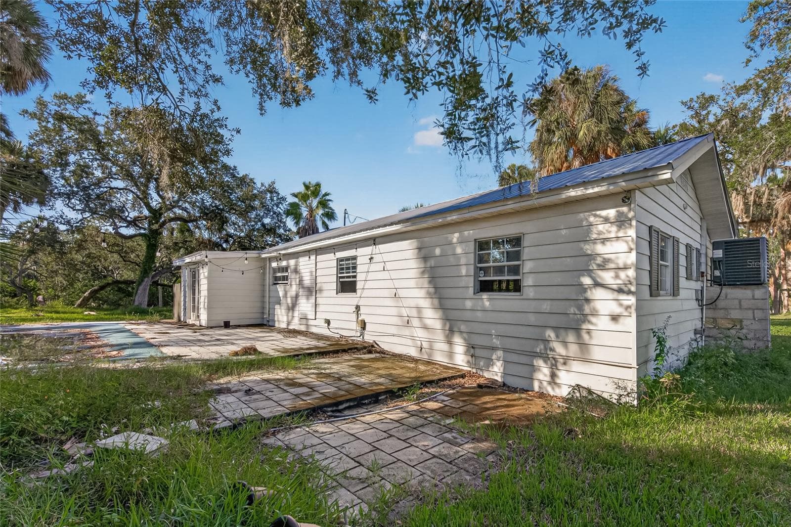Single Family Residence at 512 S 51ST ST, TAMPA, photo 6 of 36