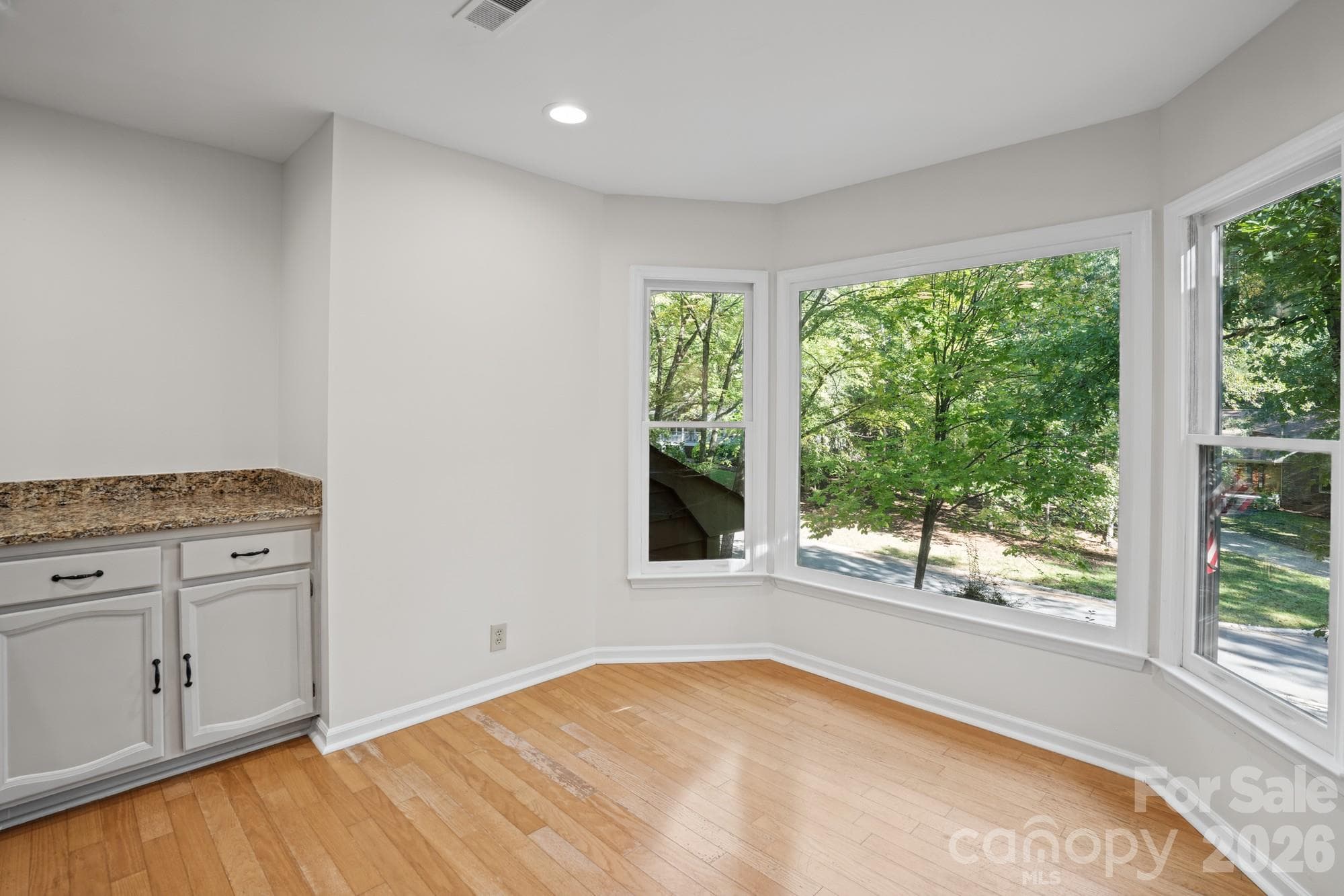 Single Family Residence at 16 Woodvine Lane, Clover, photo 14 of 43