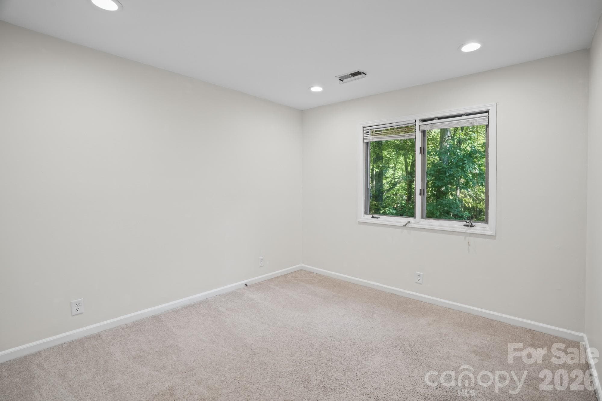 Single Family Residence at 16 Woodvine Lane, Clover, photo 28 of 43