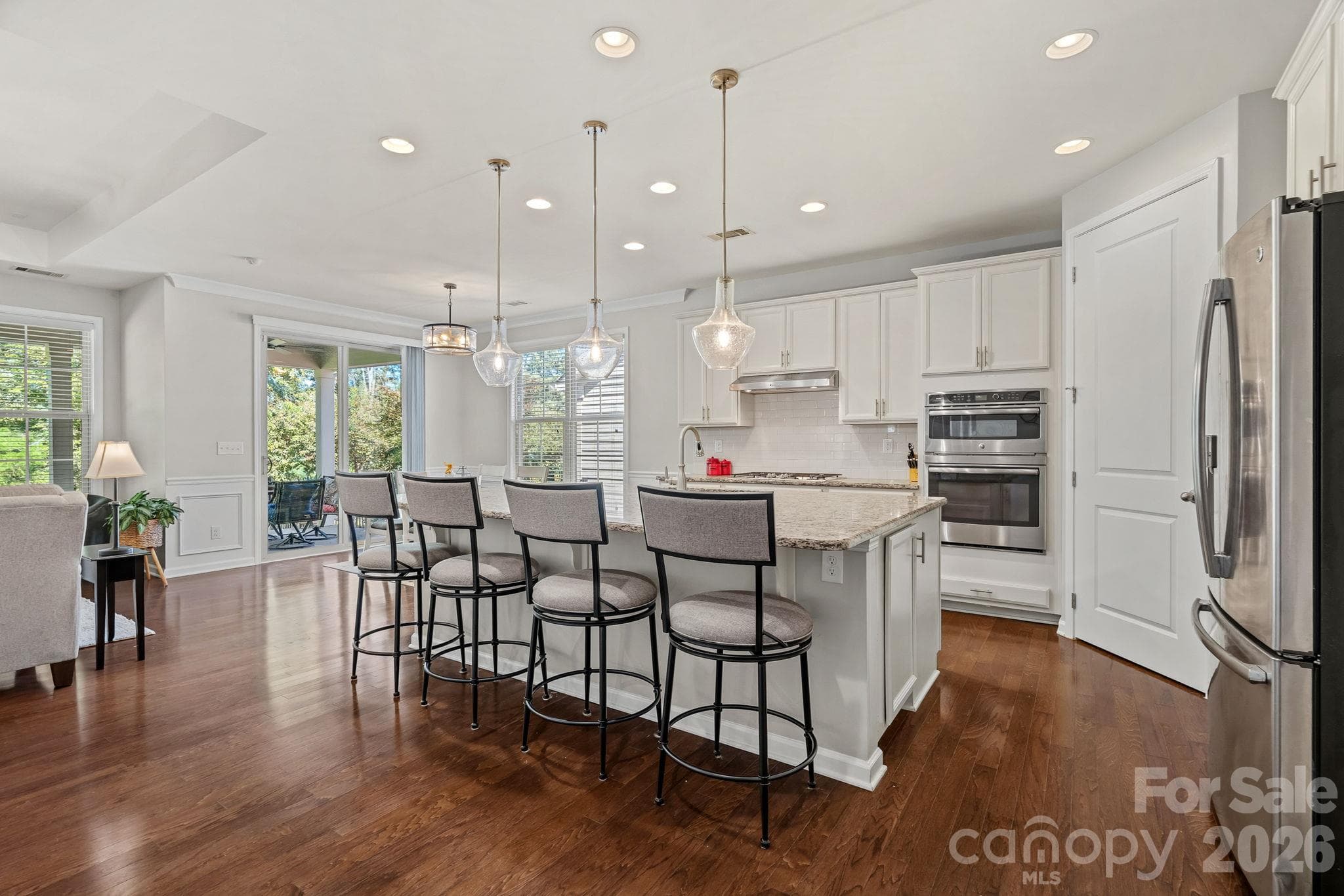 Single Family Residence at 11237 Black Brant Lane, Charlotte, photo 3 of 34