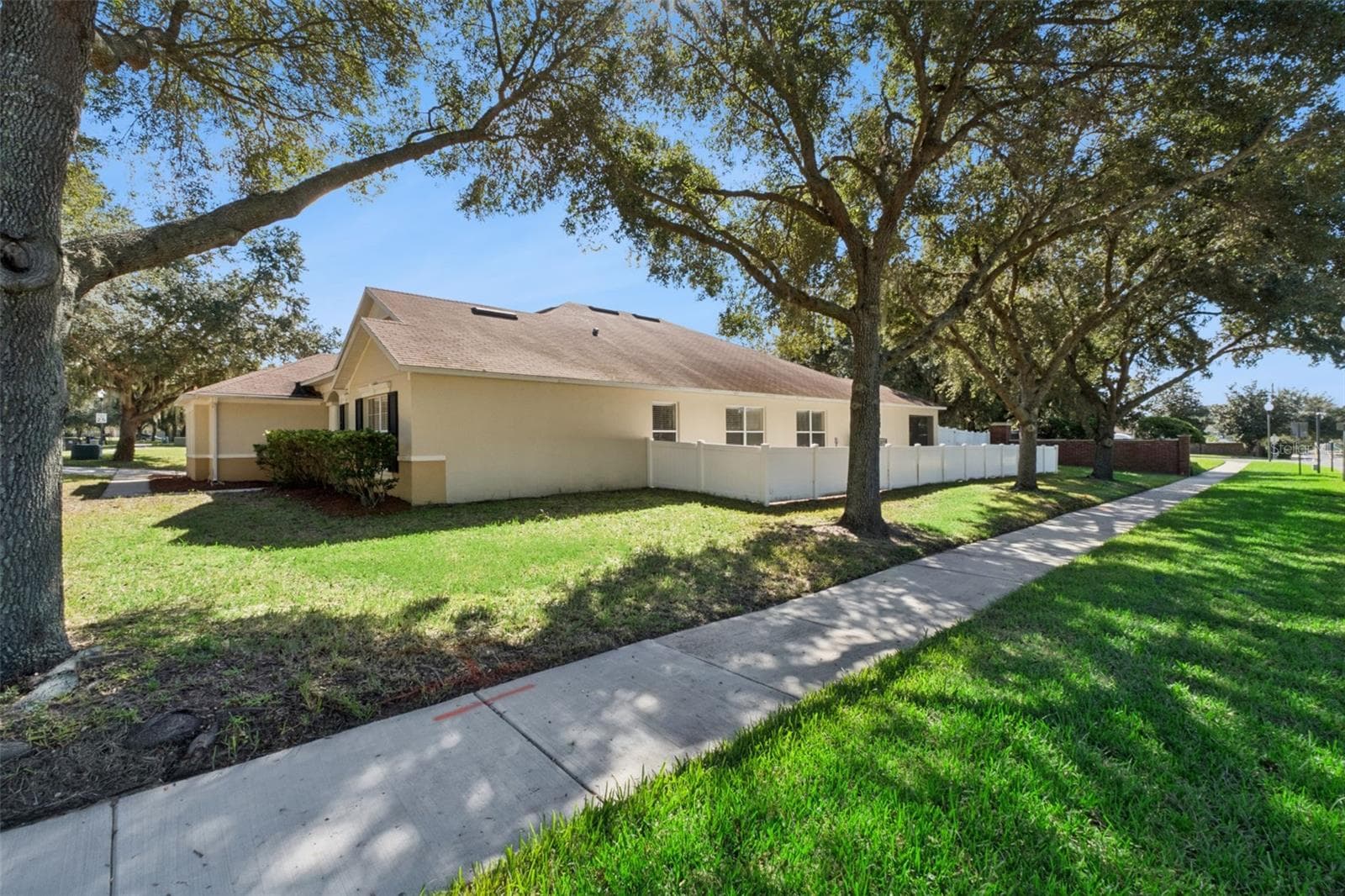 Right side - 2225 REEFVIEW LOOP, APOPKA
