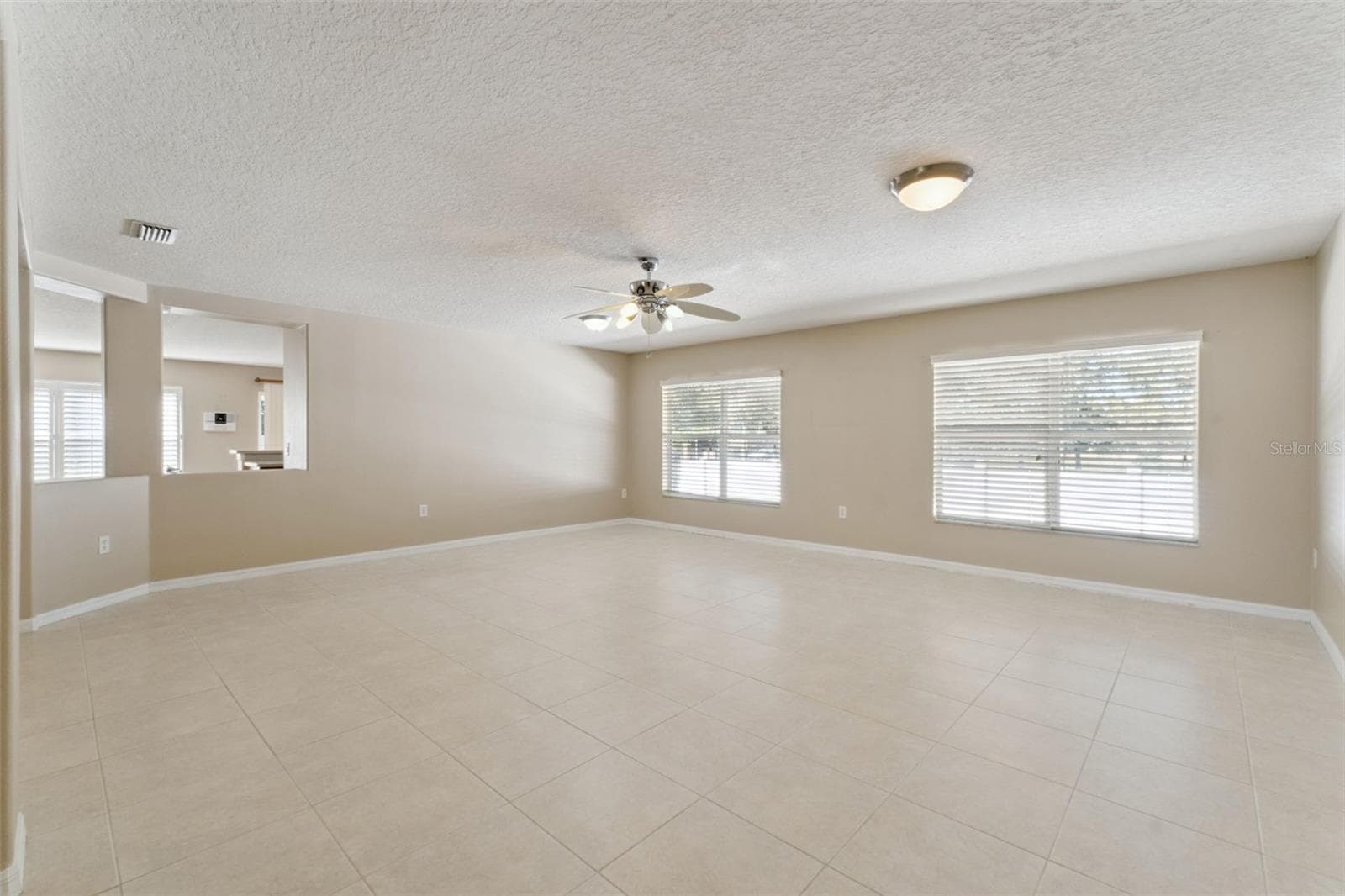 Great room - 2225 REEFVIEW LOOP, APOPKA