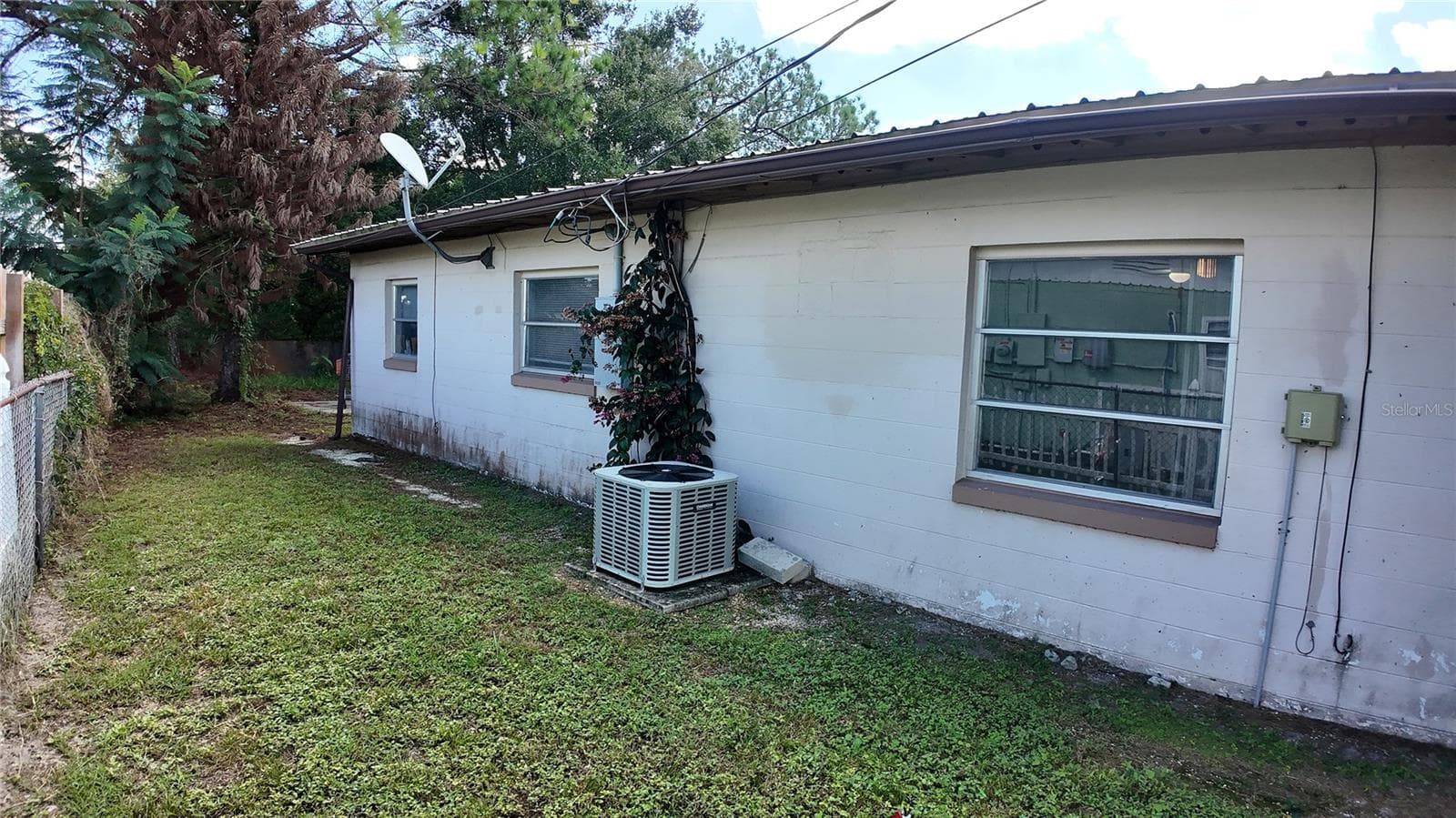 Single Family Residence at 5905 BROOKGREEN AVE, ORLANDO, photo 12 of 40