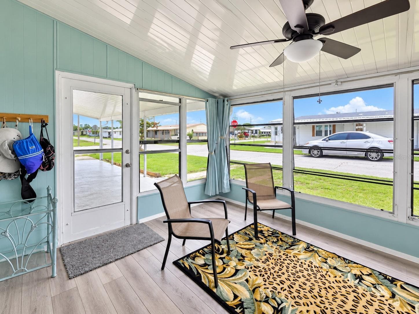 Manufactured Home at 6685 NE BRIARHILL DR NE, WINTER HAVEN, photo 12 of 60