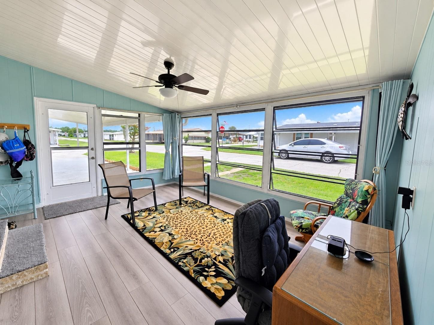Manufactured Home at 6685 NE BRIARHILL DR NE, WINTER HAVEN, photo 13 of 60