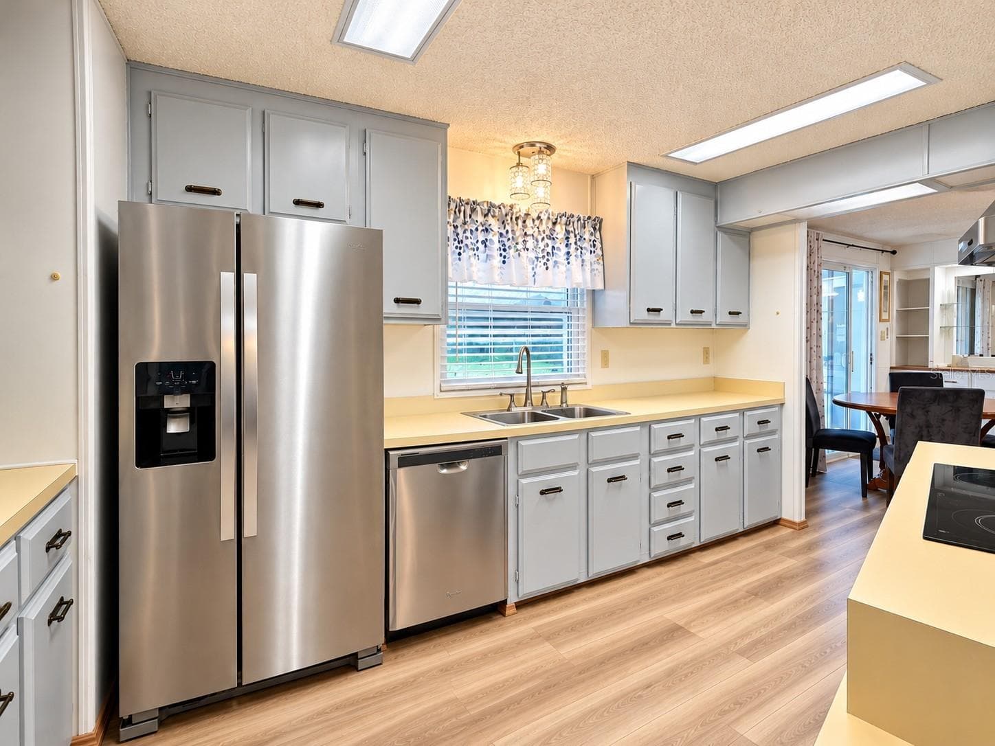 Manufactured Home at 6685 NE BRIARHILL DR NE, WINTER HAVEN, photo 25 of 60