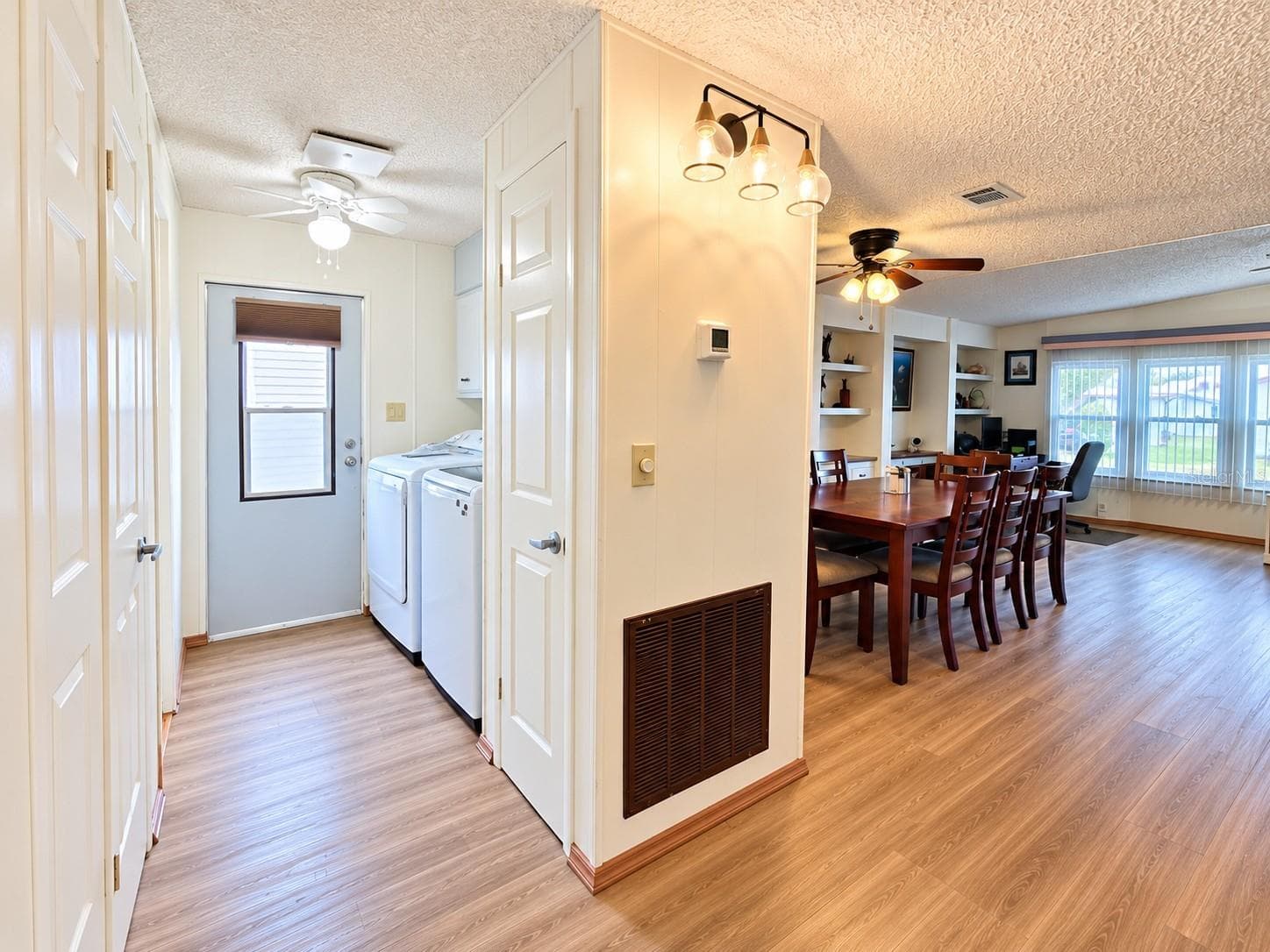 Manufactured Home at 6685 NE BRIARHILL DR NE, WINTER HAVEN, photo 30 of 60