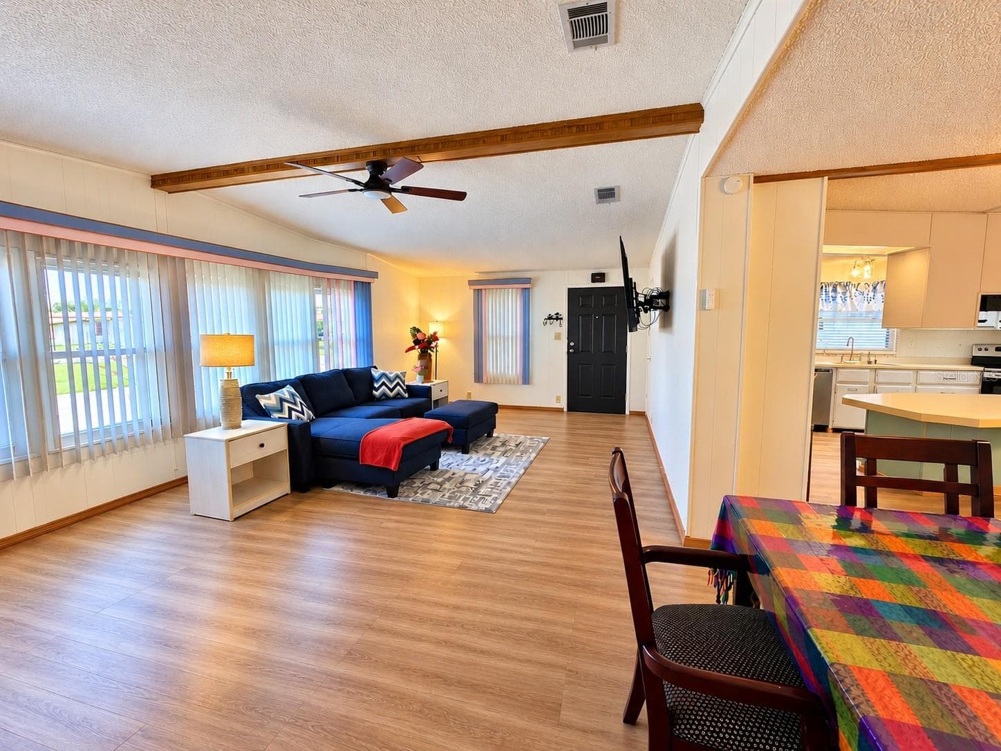 Manufactured Home at 6685 NE BRIARHILL DR NE, WINTER HAVEN, photo 40 of 60