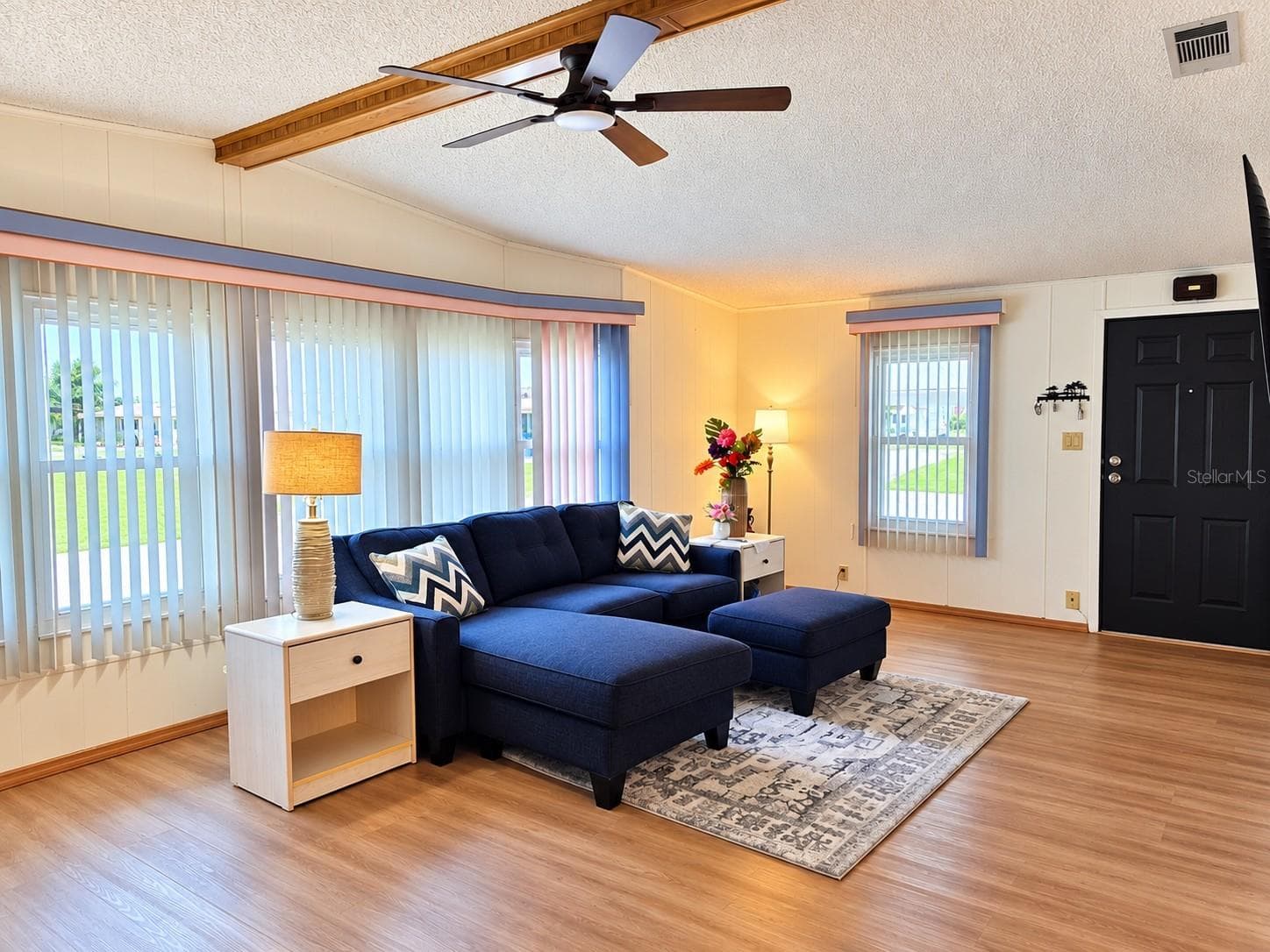 Manufactured Home at 6685 NE BRIARHILL DR NE, WINTER HAVEN, photo 41 of 60