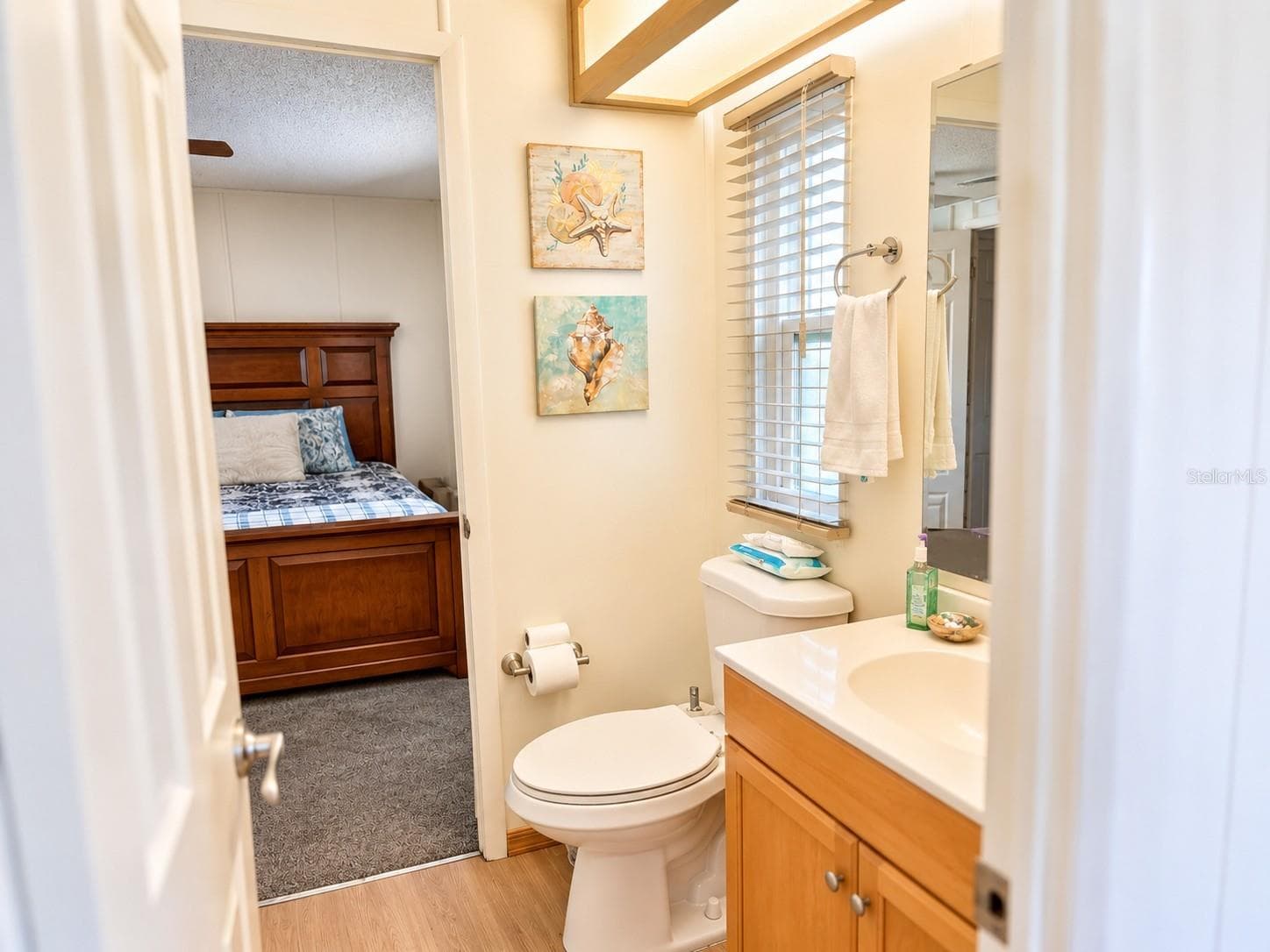 Manufactured Home at 6685 NE BRIARHILL DR NE, WINTER HAVEN, photo 43 of 60