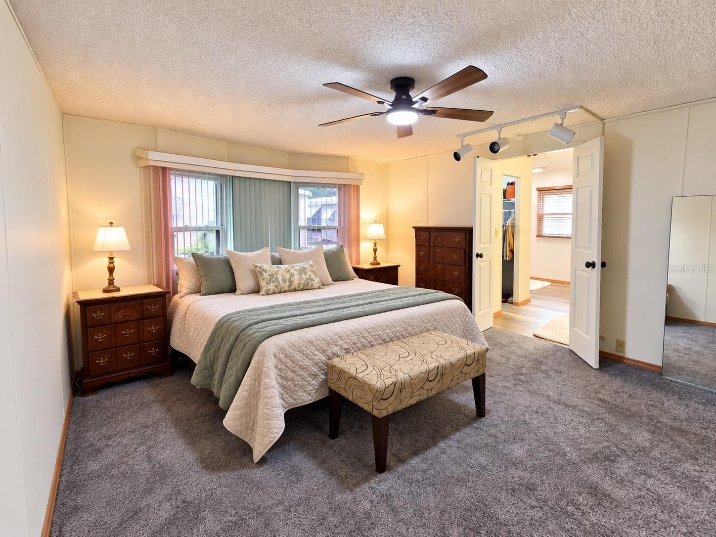 Manufactured Home at 6685 NE BRIARHILL DR NE, WINTER HAVEN, photo 48 of 60