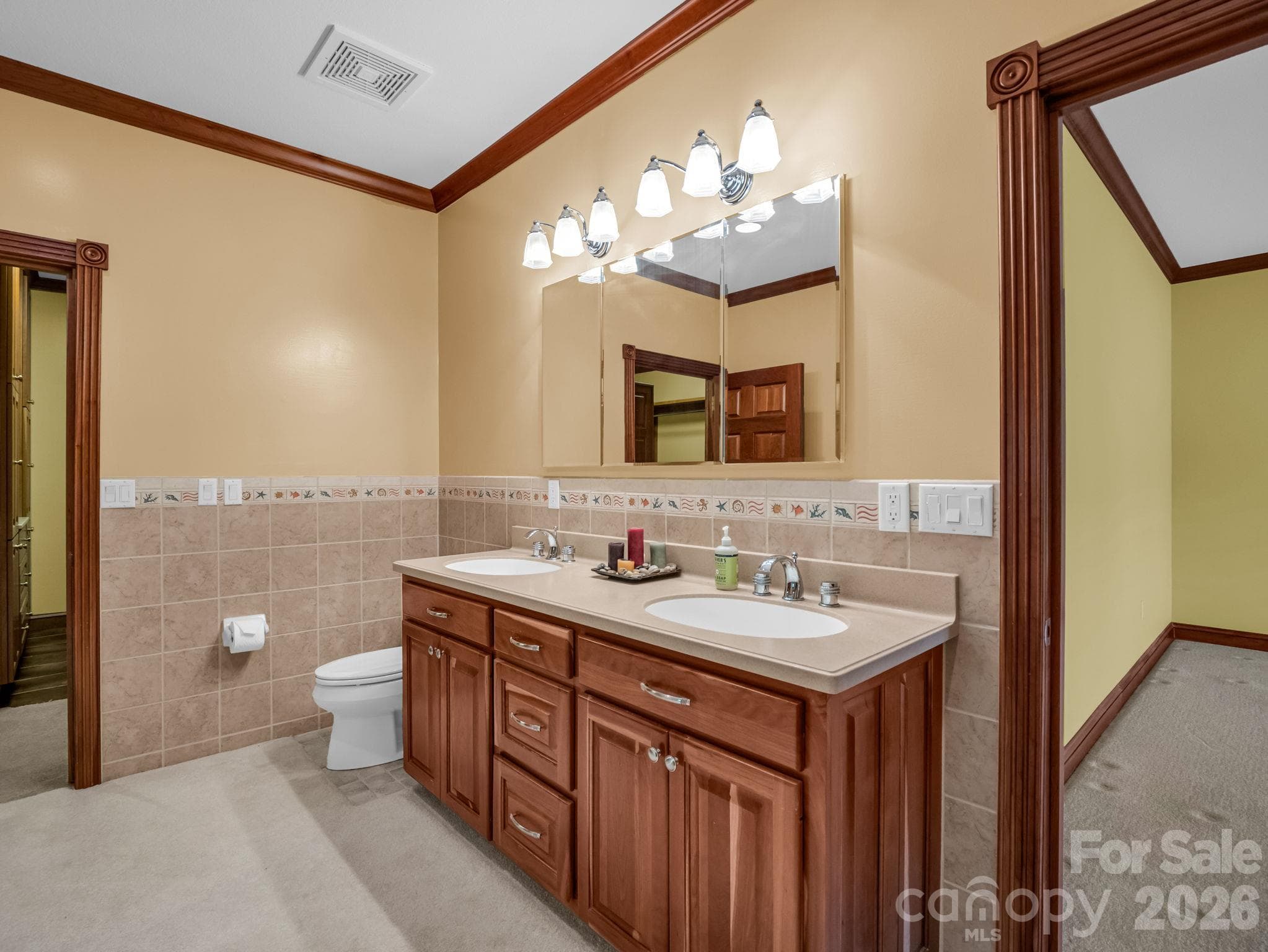 Main Bath Room - 144 Neighborly Drive, Lake Lure