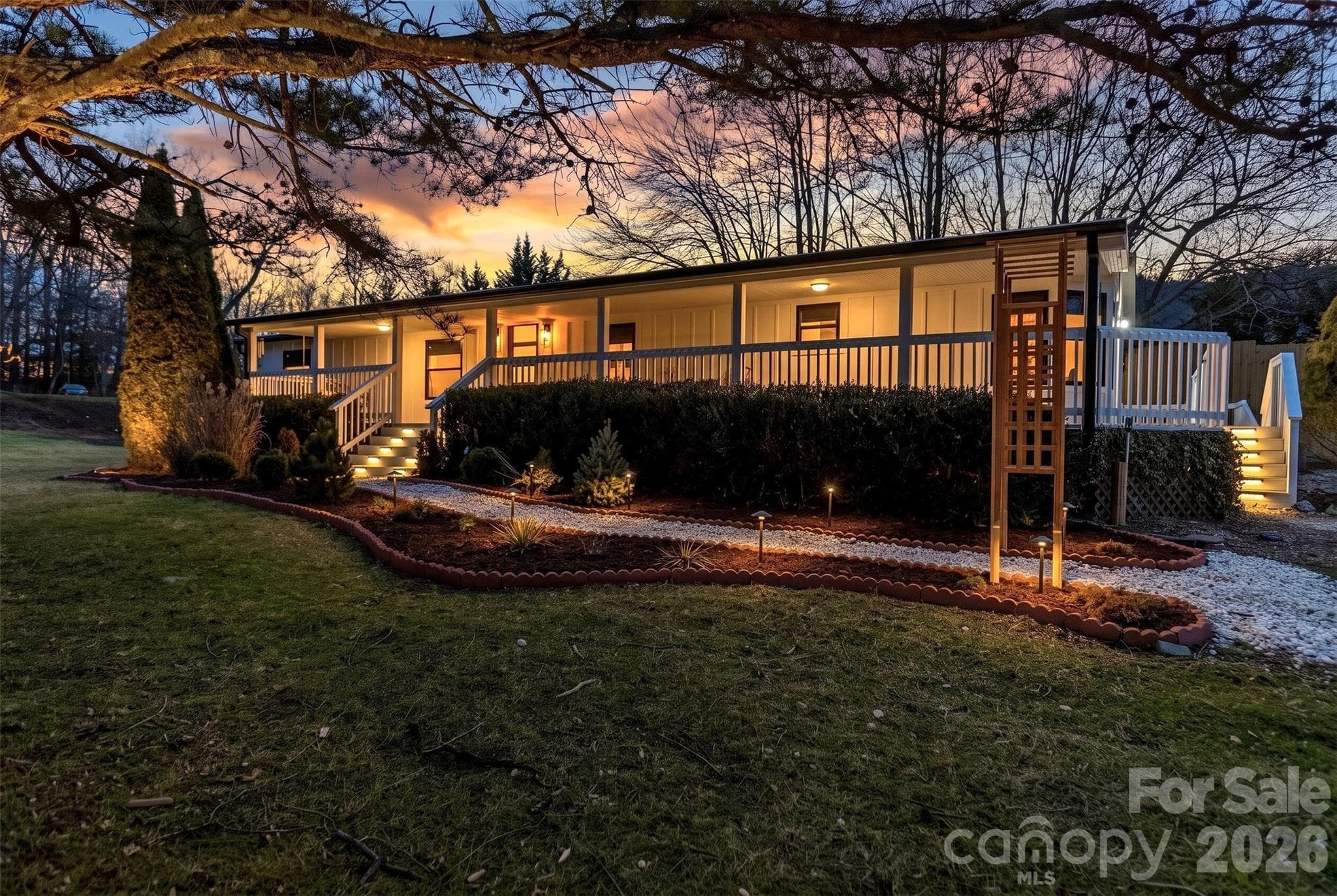 Single Family Residence at 2 Shady Oak Lane, Arden, photo 4 of 51