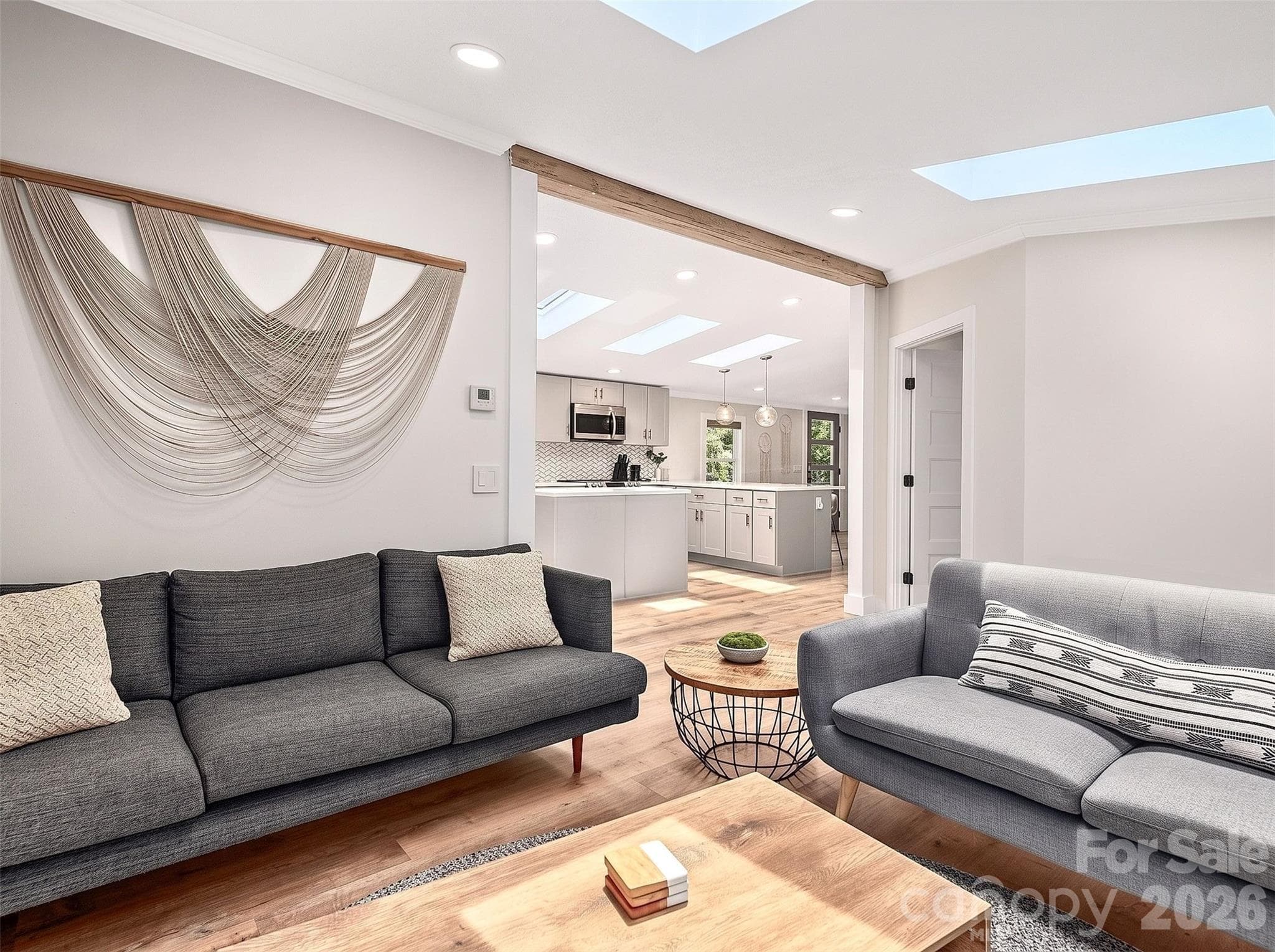 Single Family Residence at 2 Shady Oak Lane, Arden, photo 12 of 51