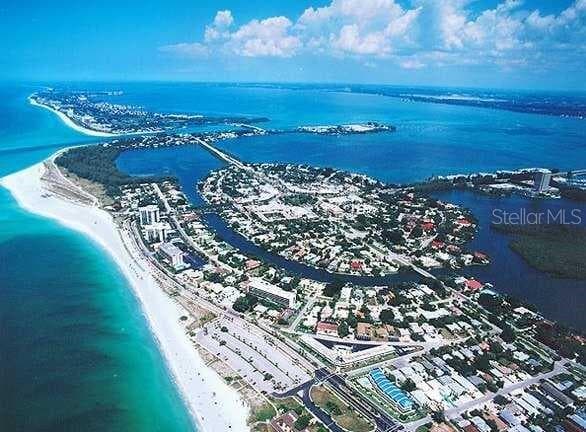 Lido/St Armands Key - 7739 33RD LN E, SARASOTA