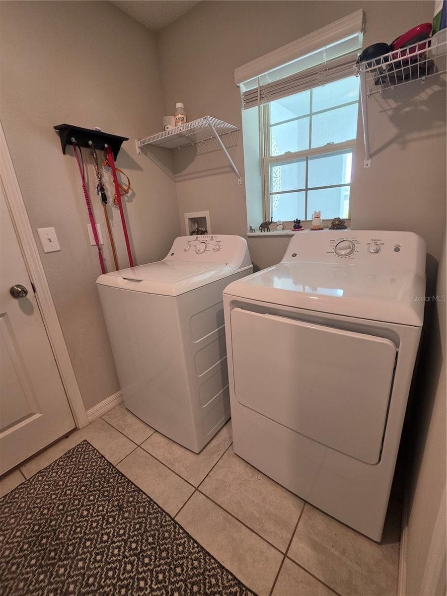 Single Family Residence at 16770 DELIA ST, WIMAUMA, photo 6 of 30