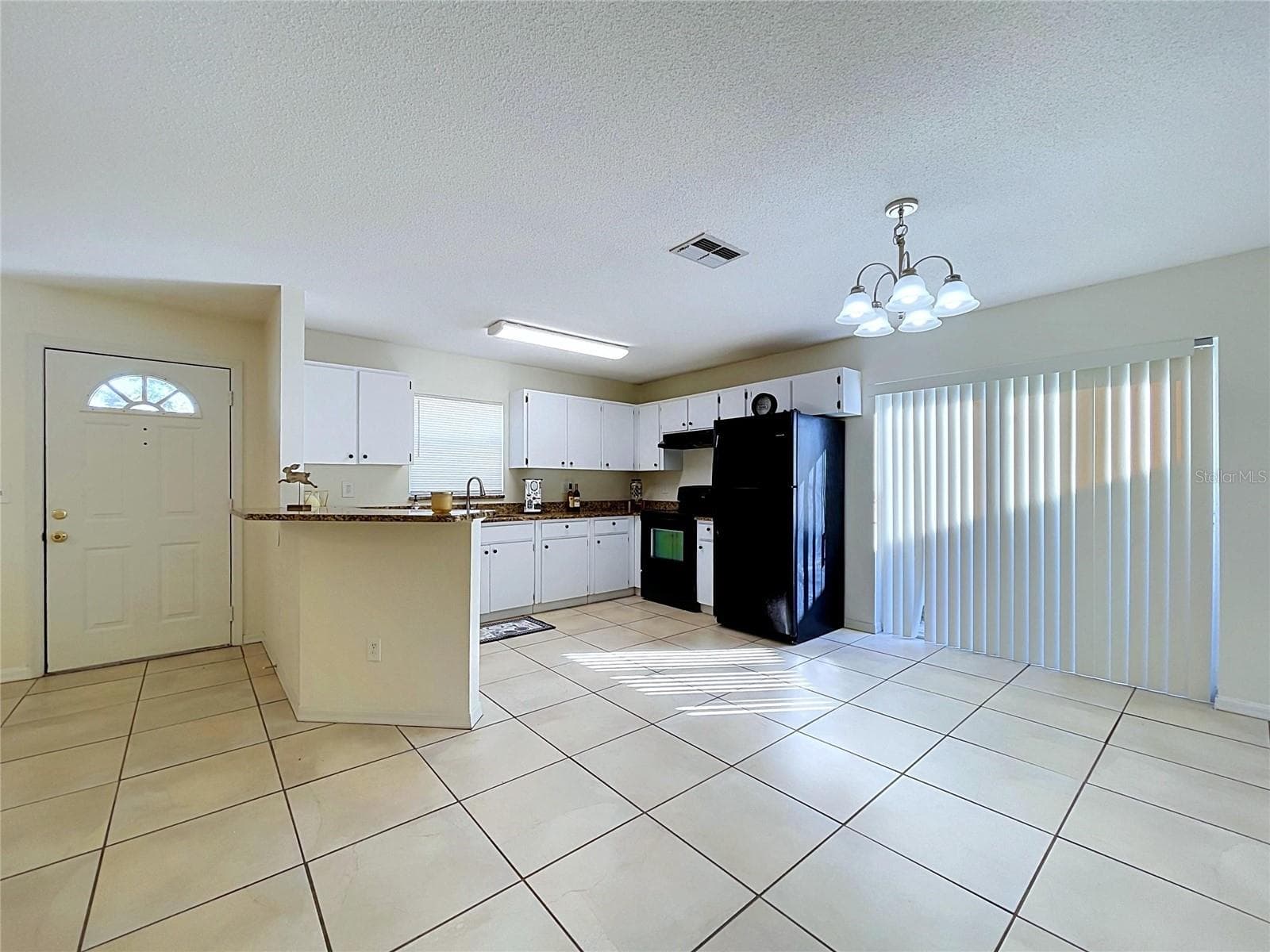 Single Family Residence at 1417 E HANNA AVE, TAMPA, photo 8 of 55