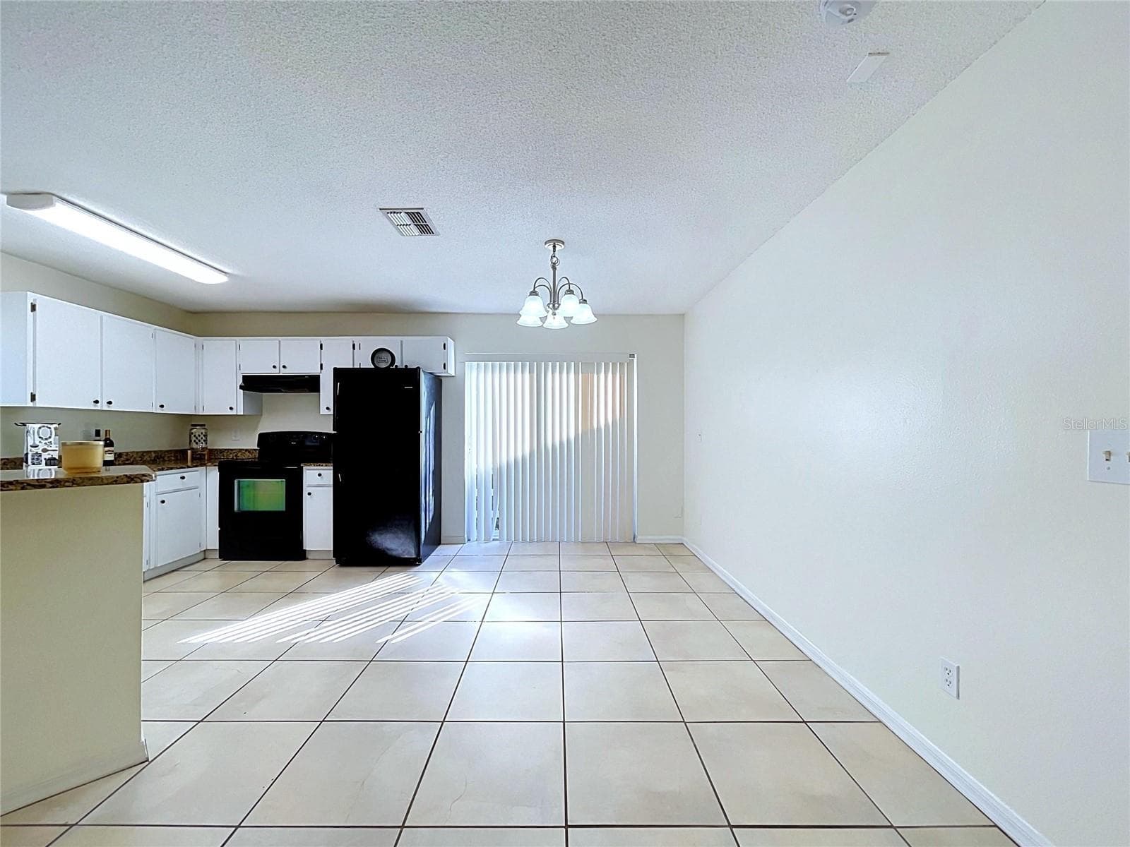 Single Family Residence at 1417 E HANNA AVE, TAMPA, photo 9 of 55
