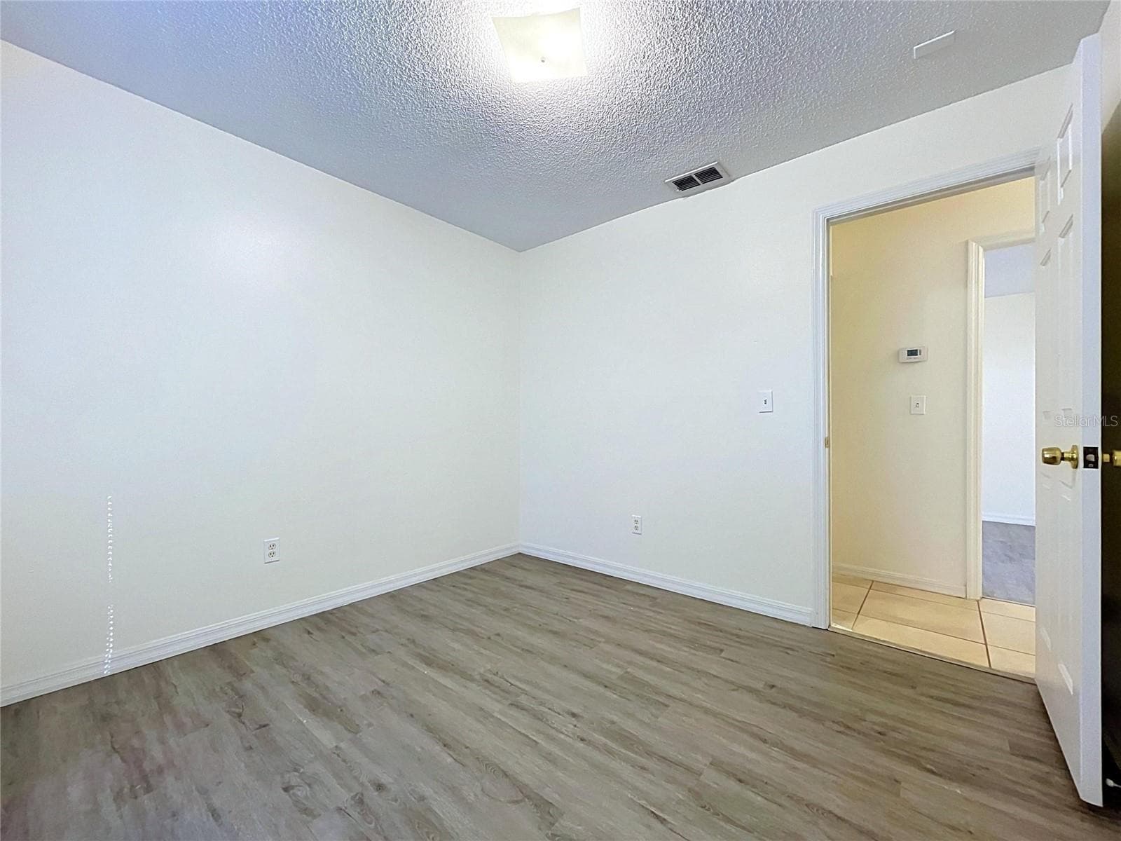 Single Family Residence at 1417 E HANNA AVE, TAMPA, photo 23 of 55