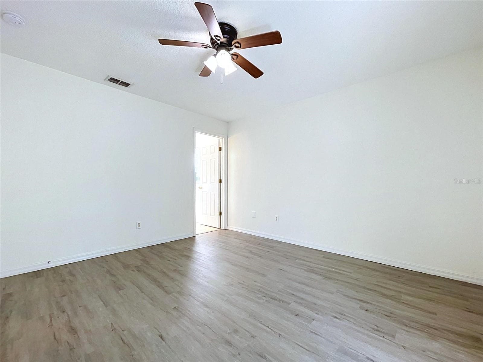 Single Family Residence at 1417 E HANNA AVE, TAMPA, photo 37 of 55