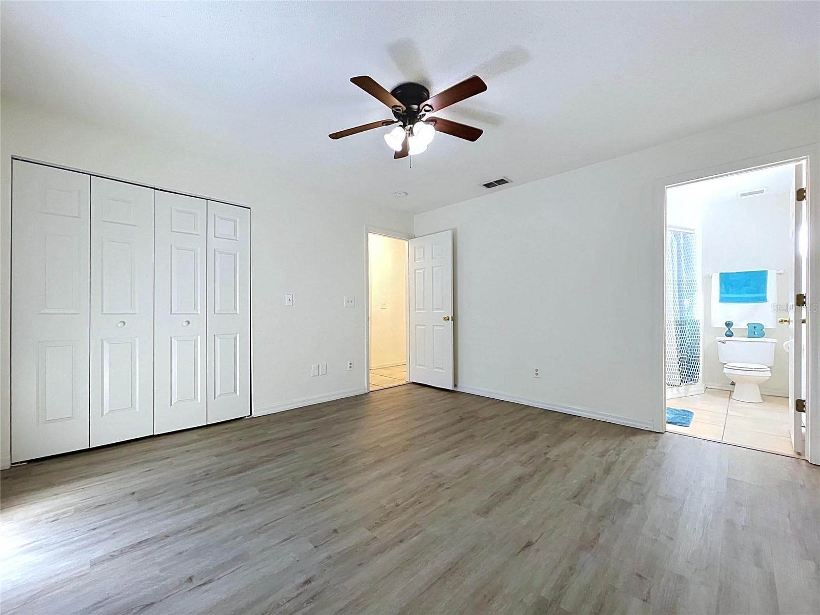Single Family Residence at 1417 E HANNA AVE, TAMPA, photo 38 of 55