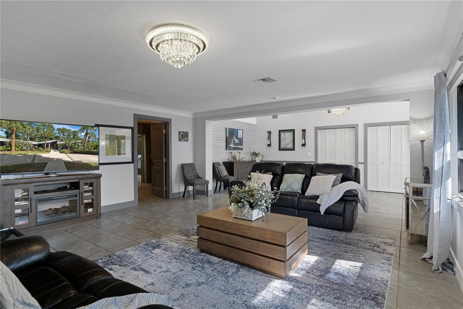 Living Room - 9498 NW 60TH AVE, OCALA