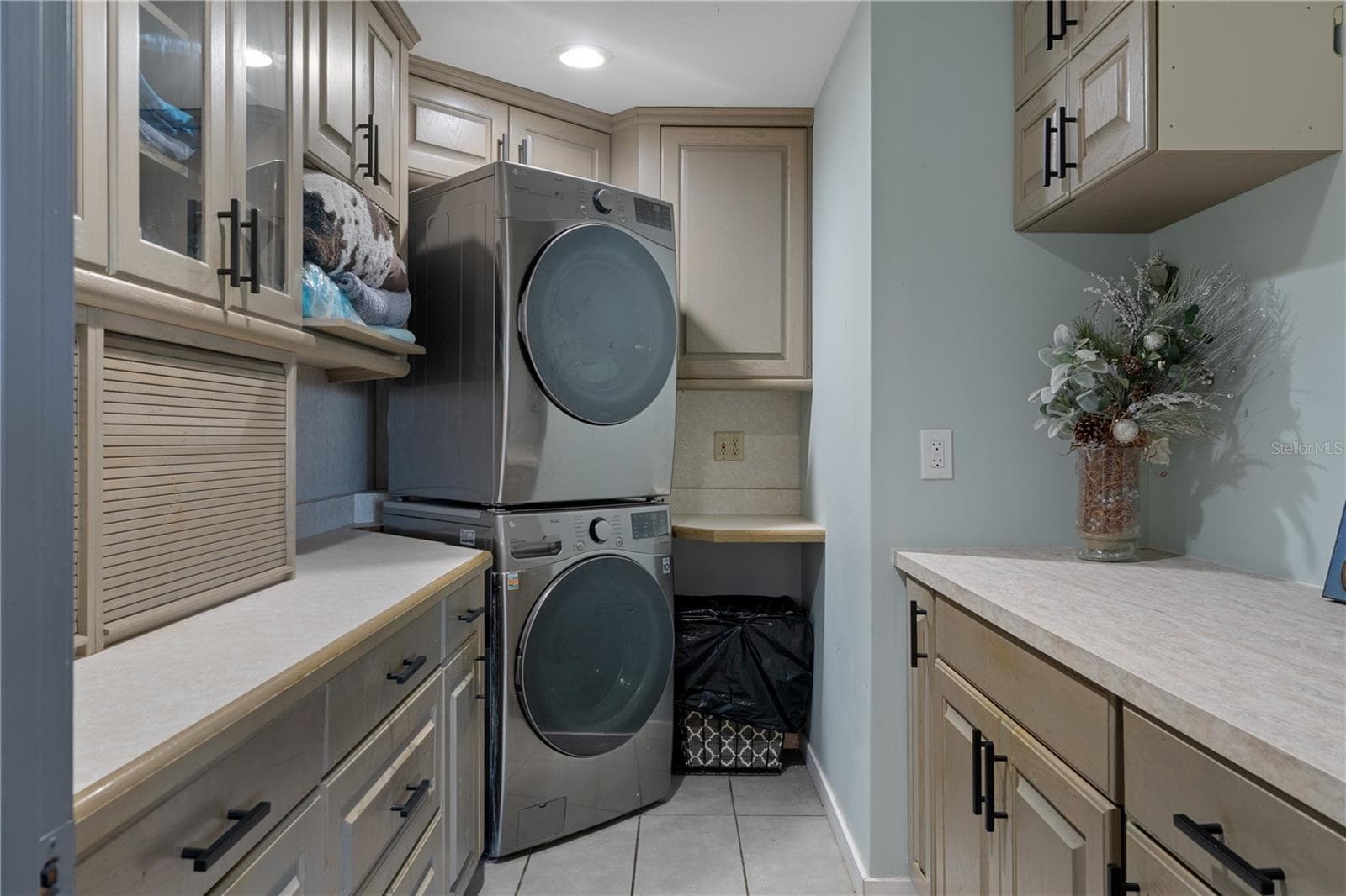 Guest Laundry - 9498 NW 60TH AVE, OCALA