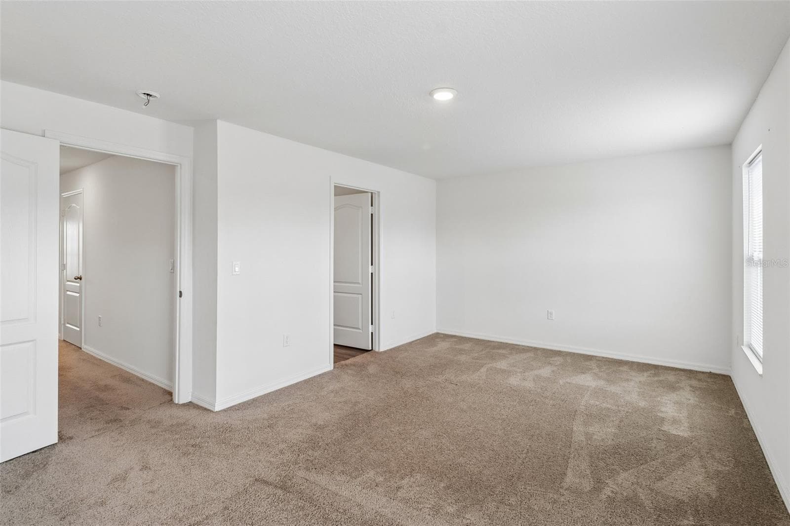 Upstairs Primary Bedroom - 1730 WYNFORD CIR, TAVARES