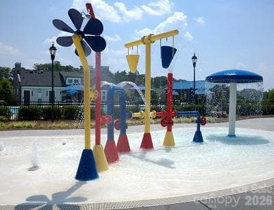 Splash pad - 9506 Birkwood Court, Charlotte