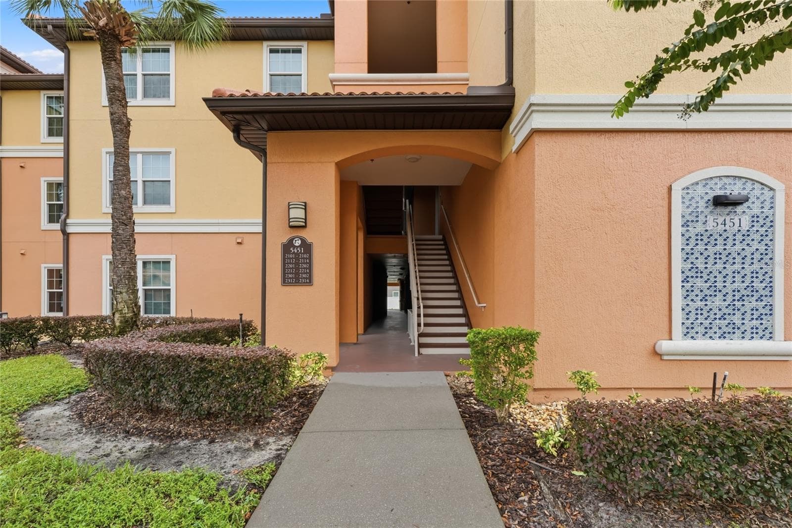 Condominium at 5451 VINELAND RD #2301, ORLANDO, photo 2 of 42