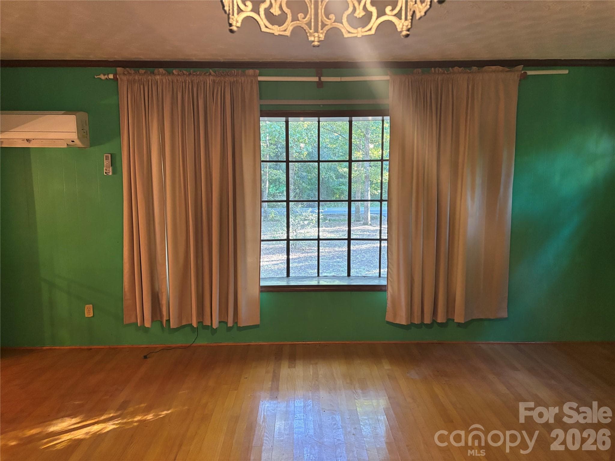 Custom front bay window. - 5923 Stack Road, Monroe