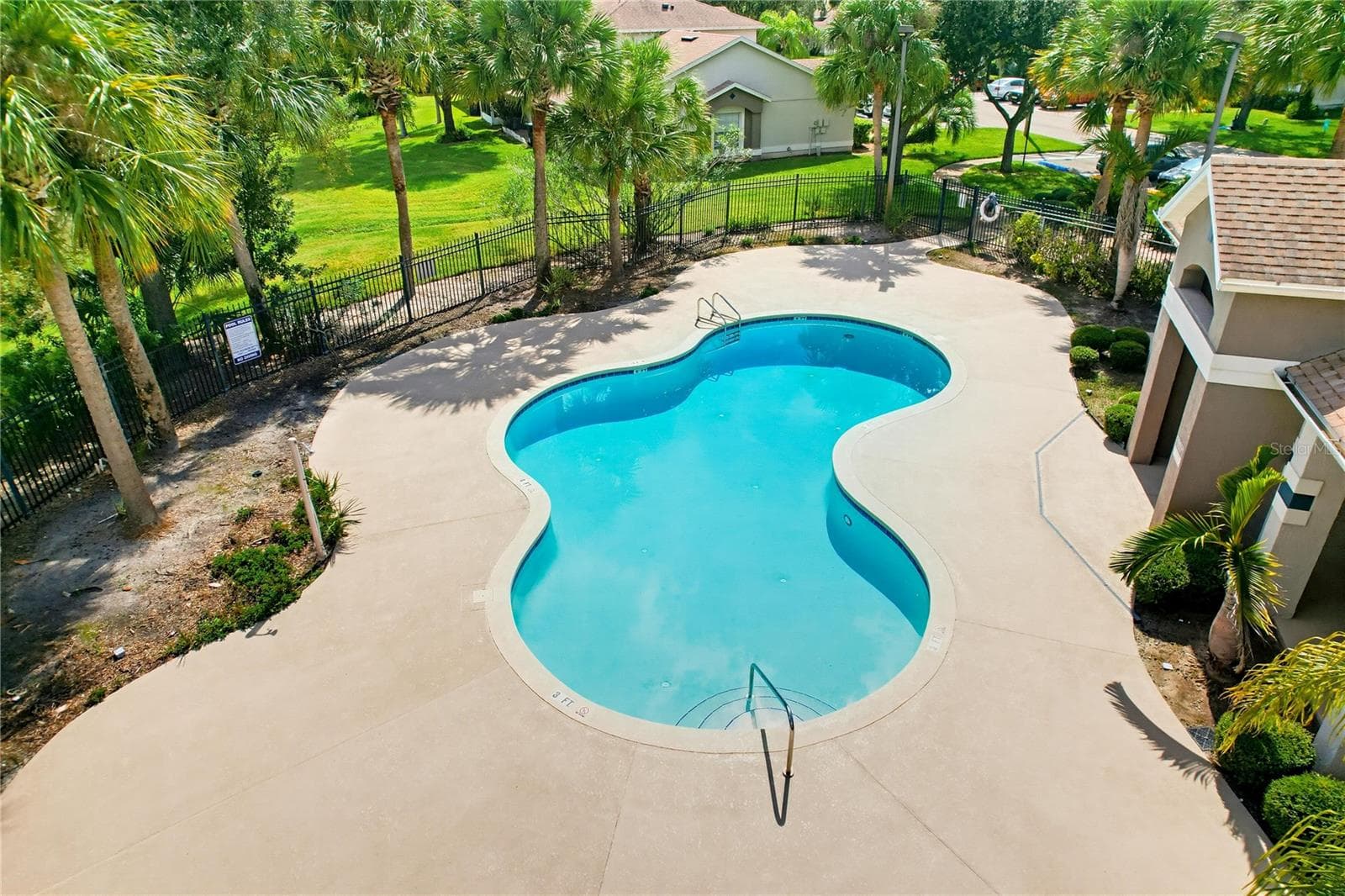 Townhouse at 14584 LAGUNA BEACH CIR, ORLANDO, photo 18 of 99