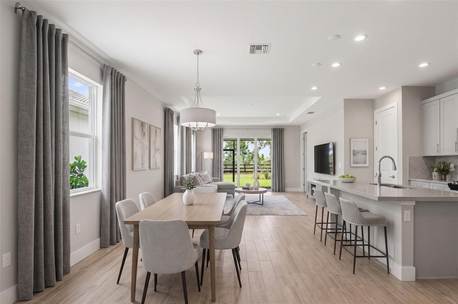 Virtually Staged - 44283 PANTHER DR, PUNTA GORDA
