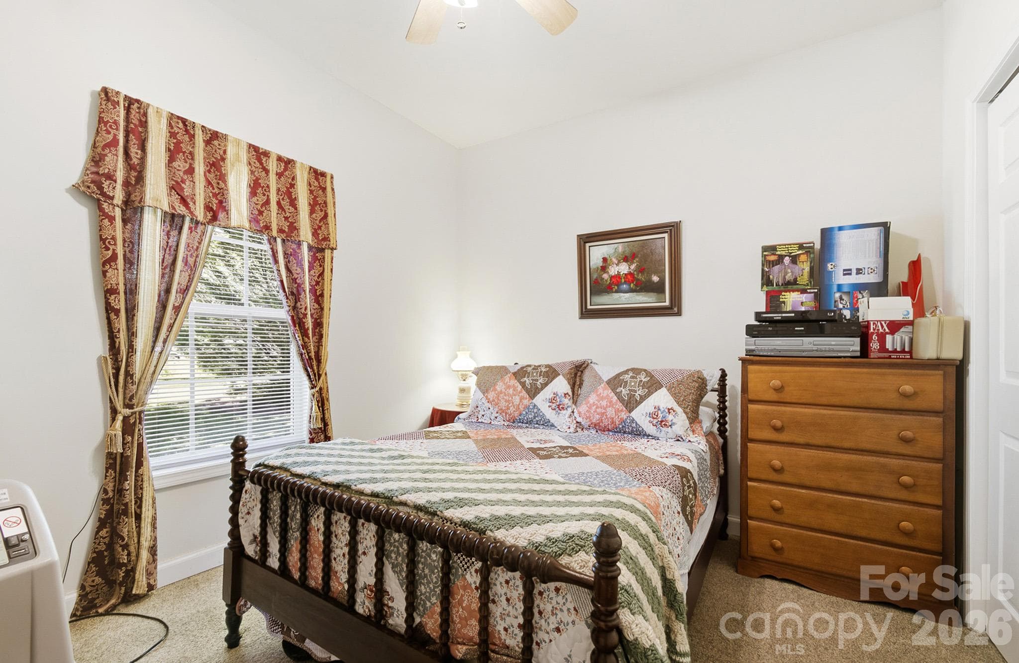 Single Family Residence at 95 Beechnut Drive, Hendersonville, photo 13 of 26