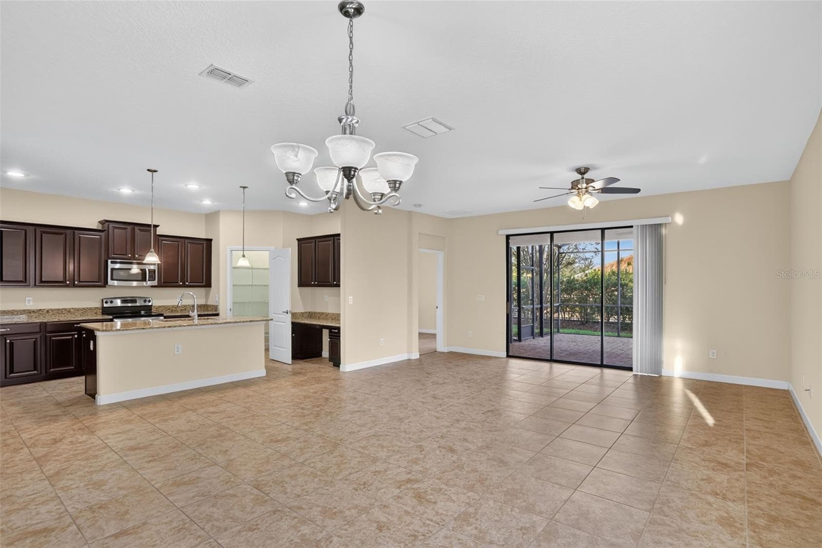 Single Family Residence at 1399 DOLPHIN HEAD ST, DAVENPORT, photo 10 of 46
