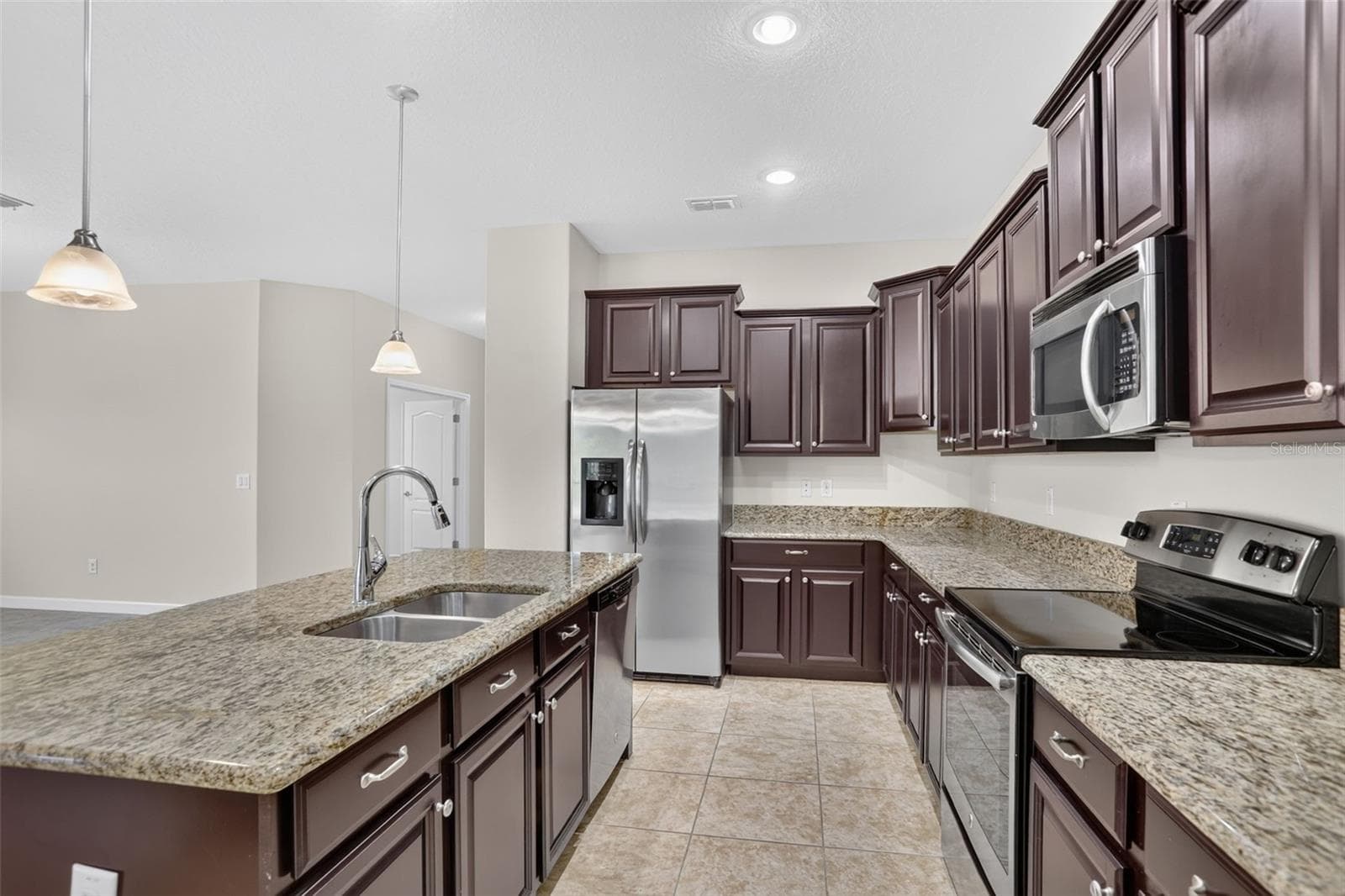 Single Family Residence at 1399 DOLPHIN HEAD ST, DAVENPORT, photo 13 of 46