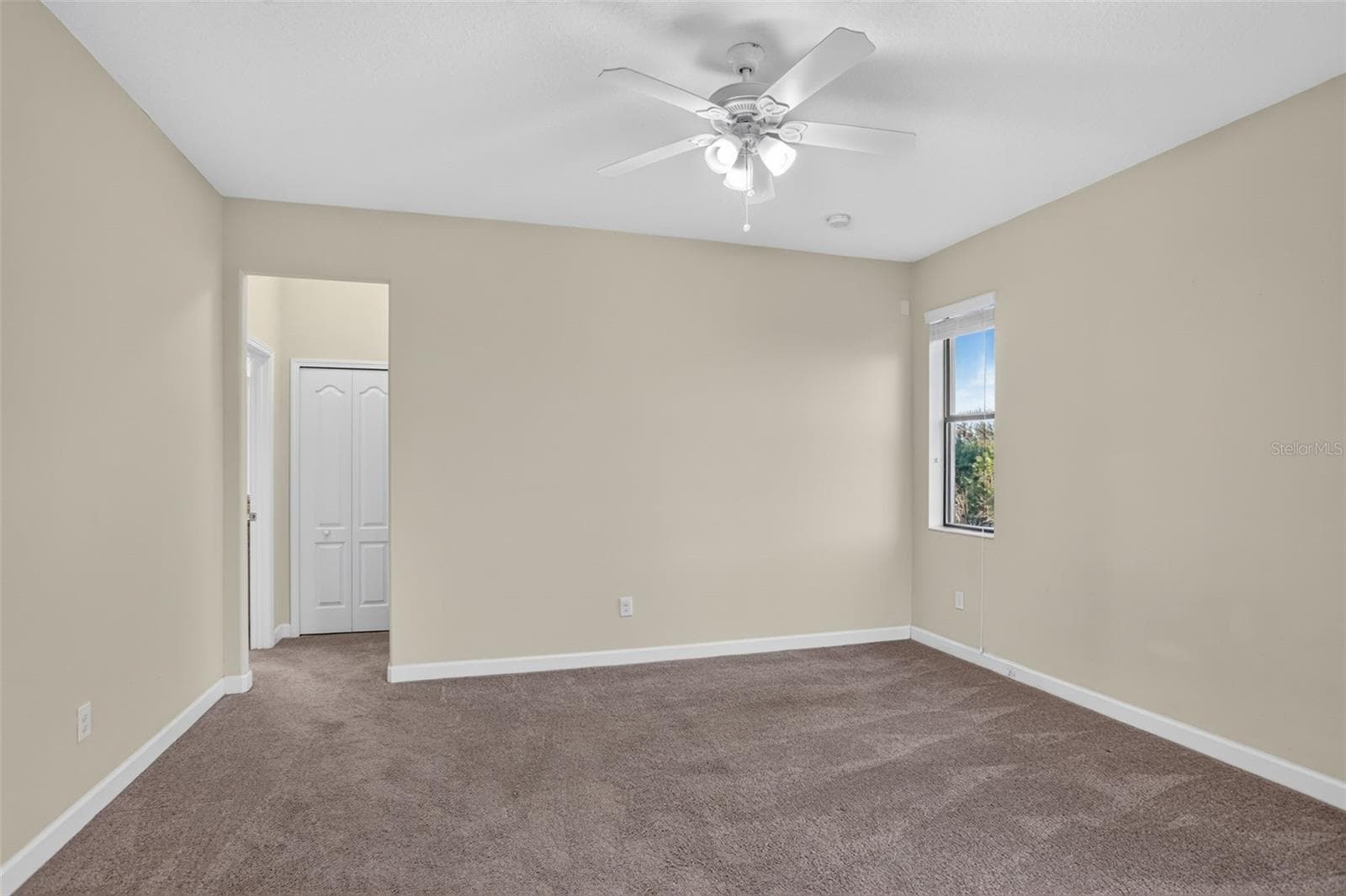Single Family Residence at 1399 DOLPHIN HEAD ST, DAVENPORT, photo 15 of 46