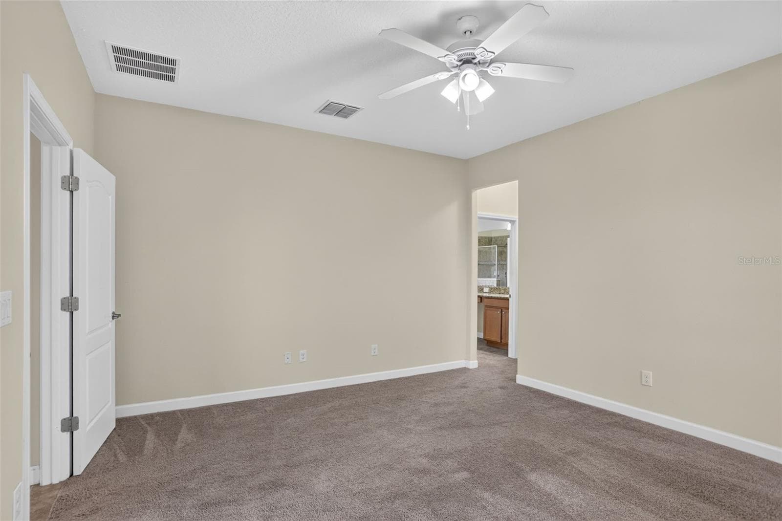 Single Family Residence at 1399 DOLPHIN HEAD ST, DAVENPORT, photo 16 of 46